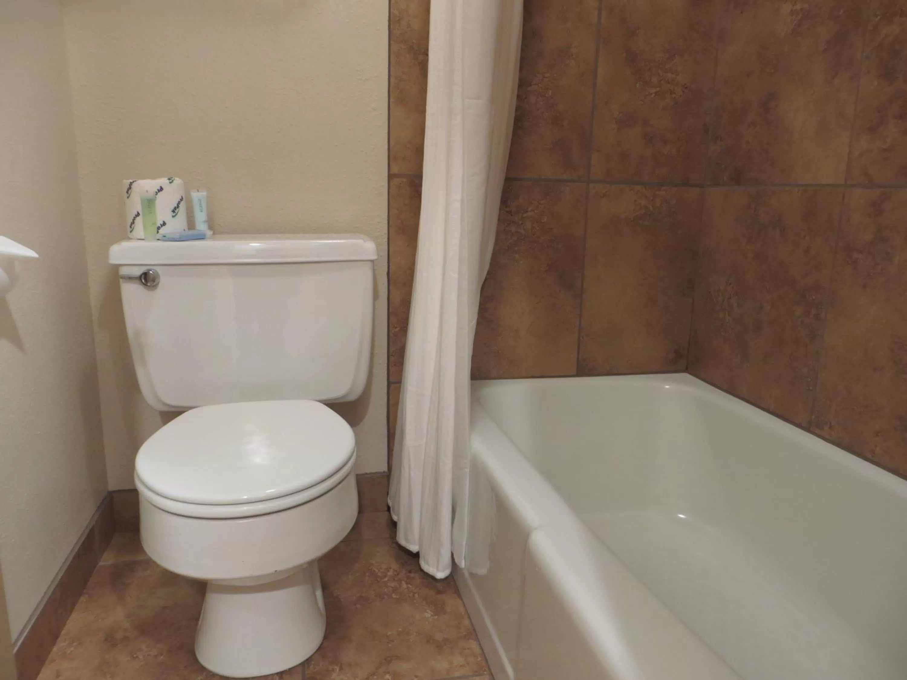 Toilet, Bathroom in Jailhouse Motel and Casino