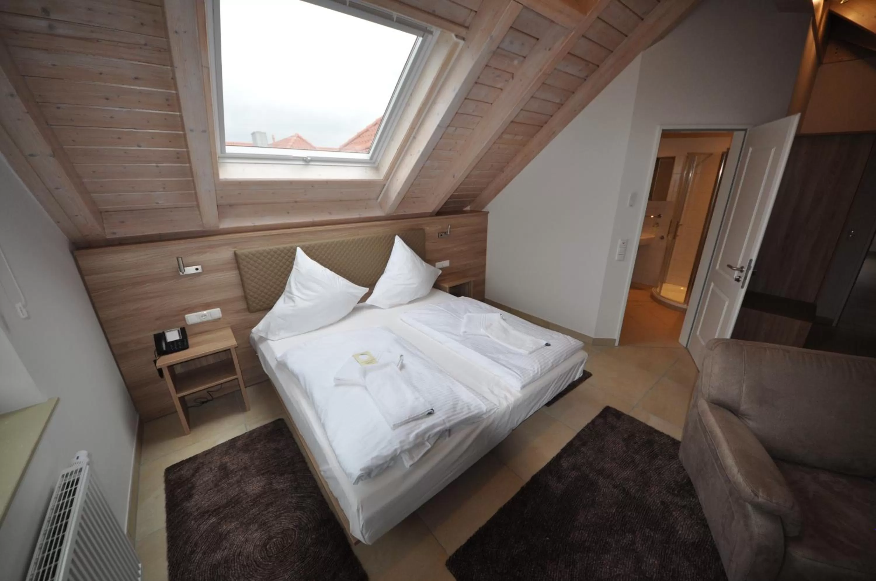 Bed in Avalon Hotel Bellevue