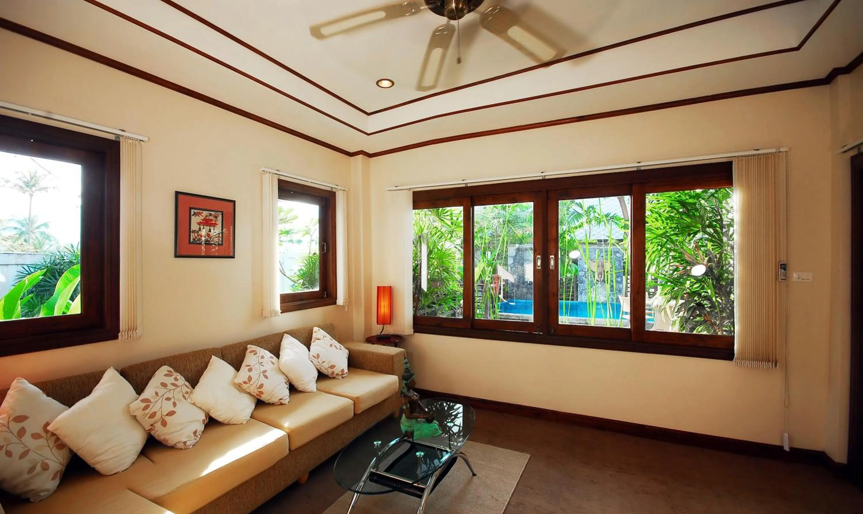 Library in Samui Sun Villa