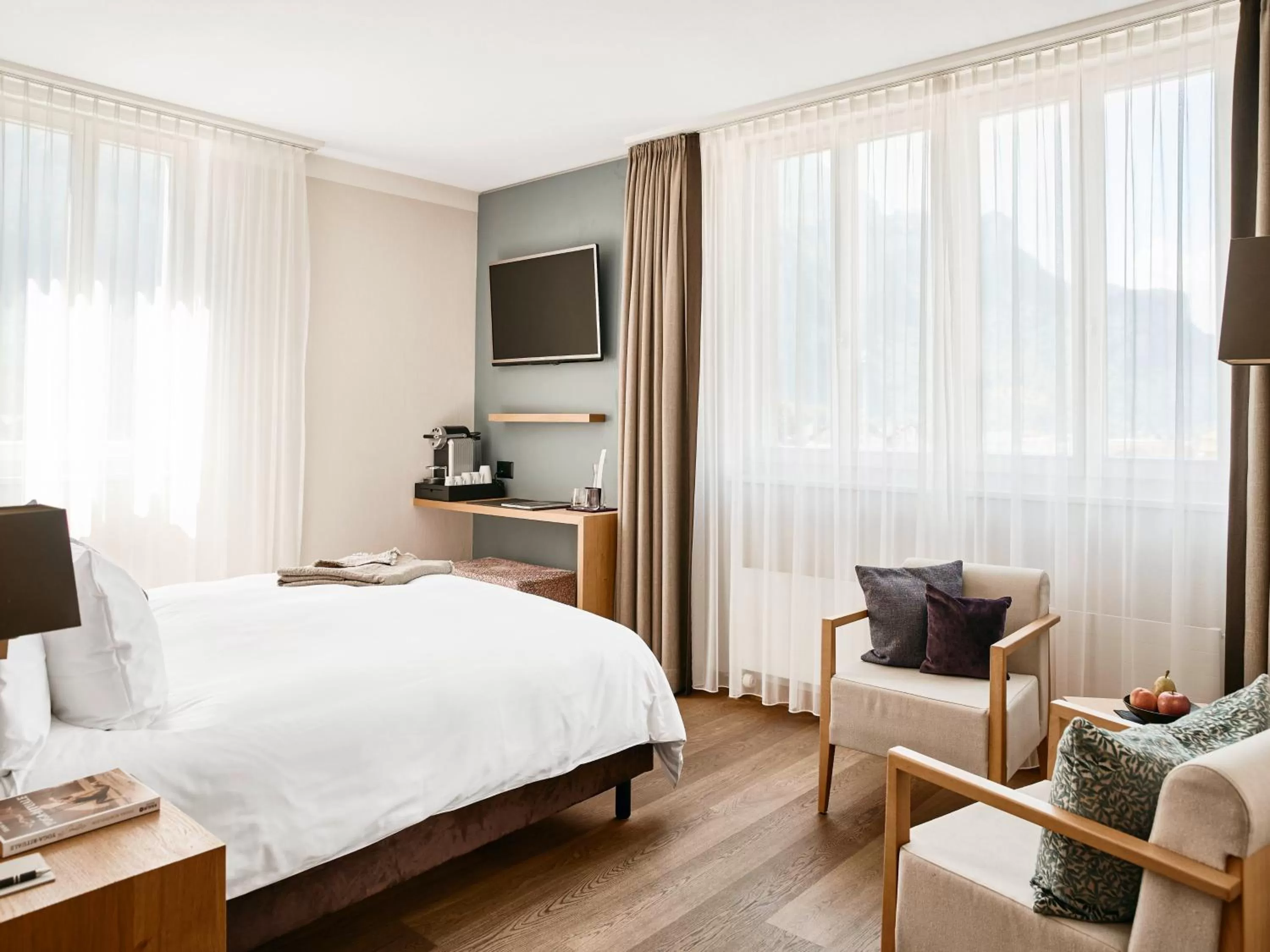 Photo of the whole room, Bed in Victoria - Alpine Boutique Hotel & Fine Dining