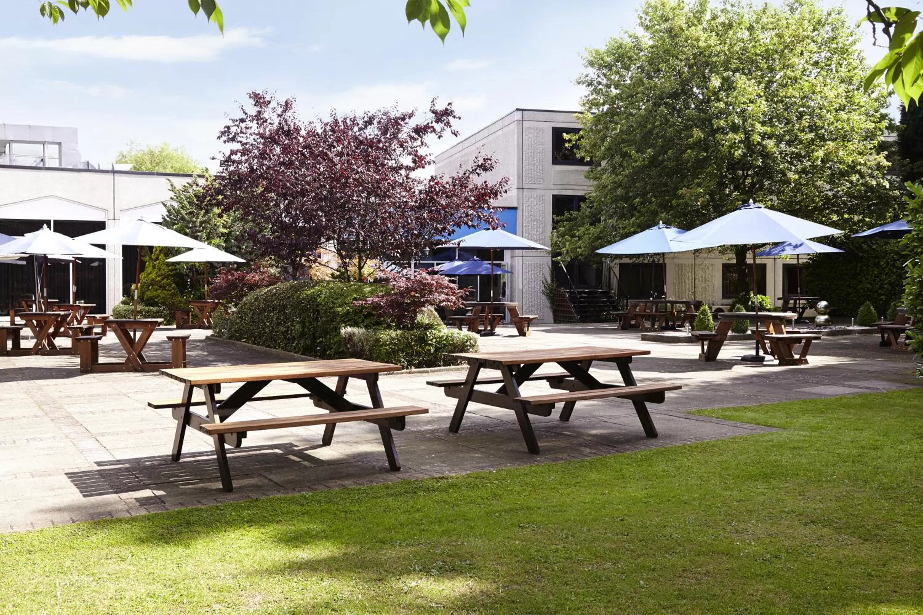 Facade/entrance in Novotel Coventry