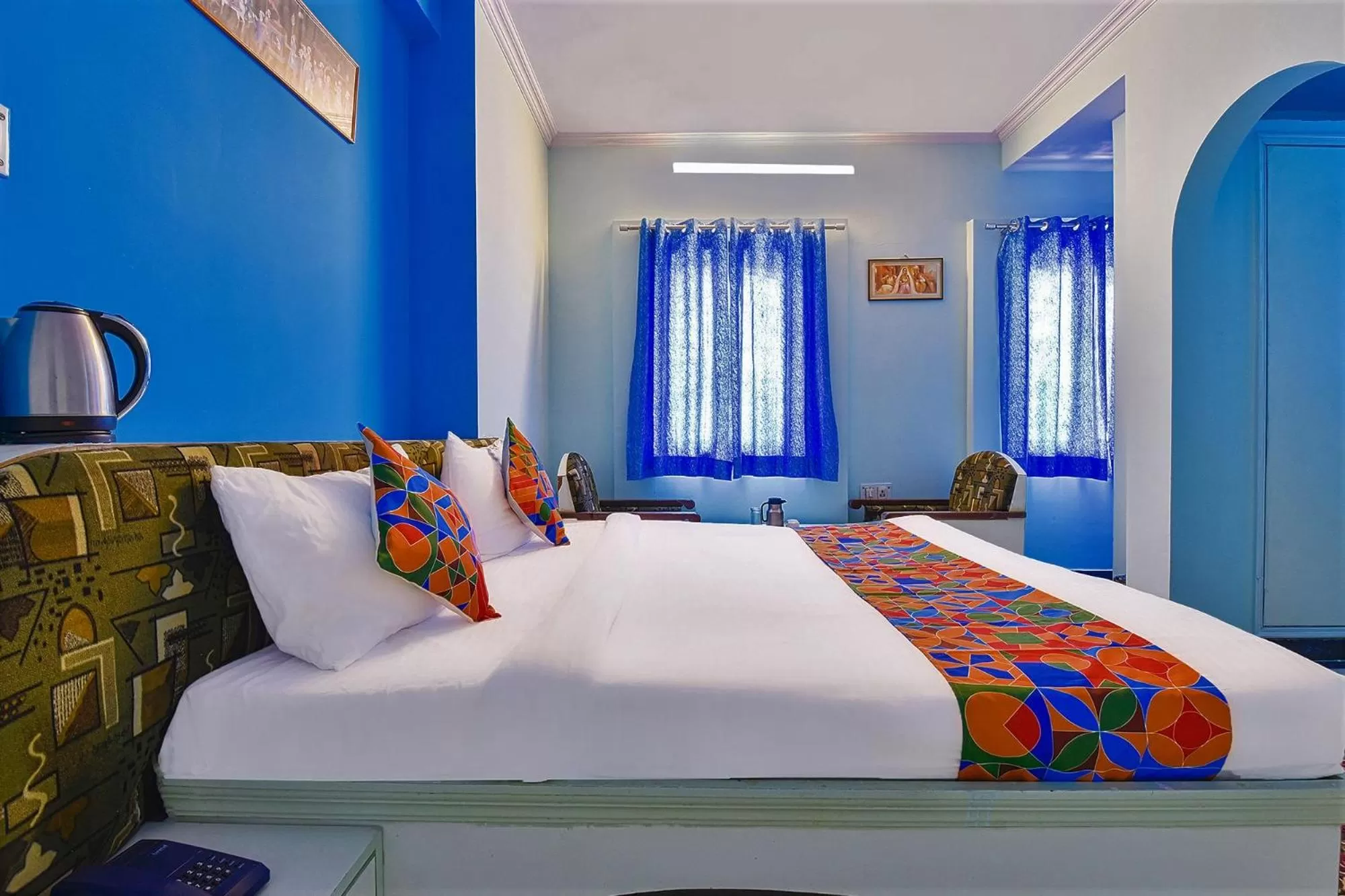 Bed in FabExpress Anuja