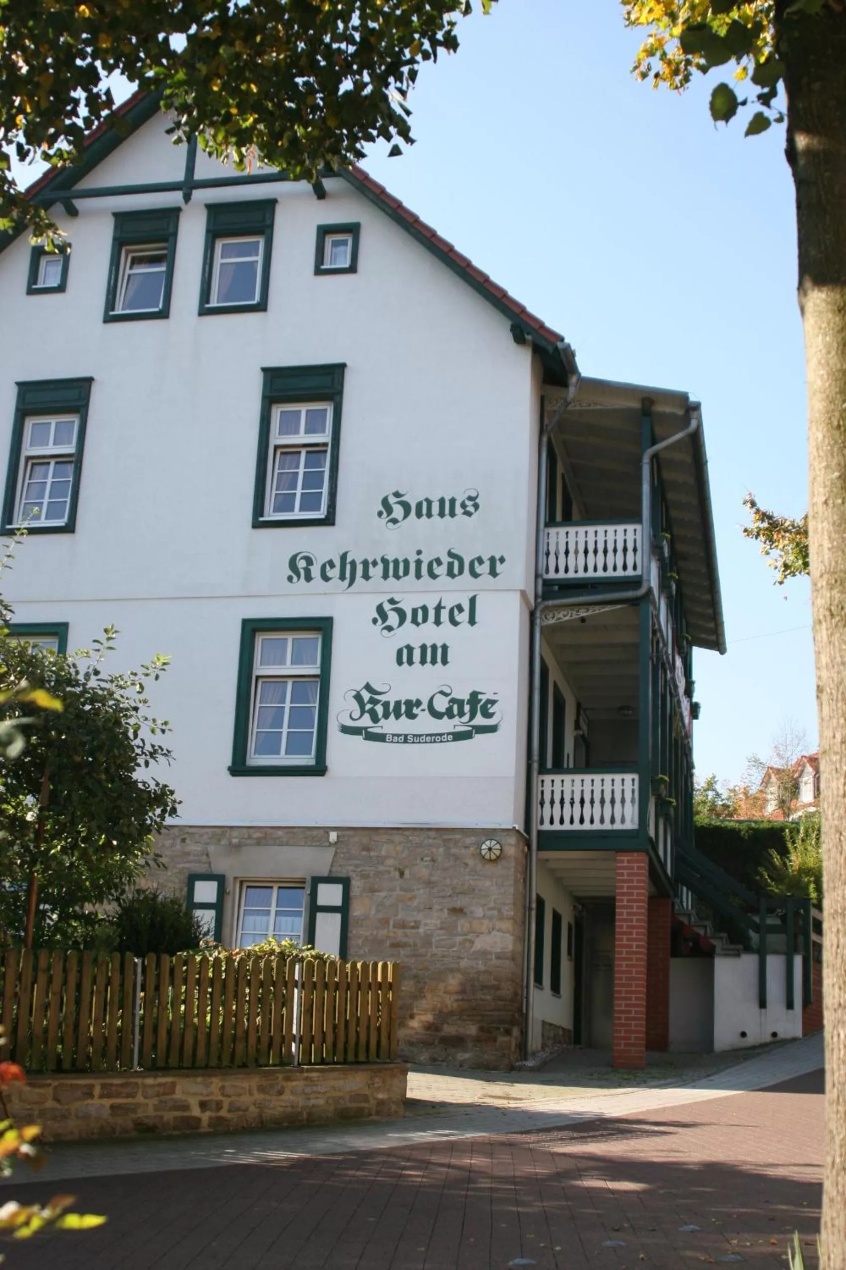 Facade/entrance in Haus Kehrwieder - Hotel am Kur-Café