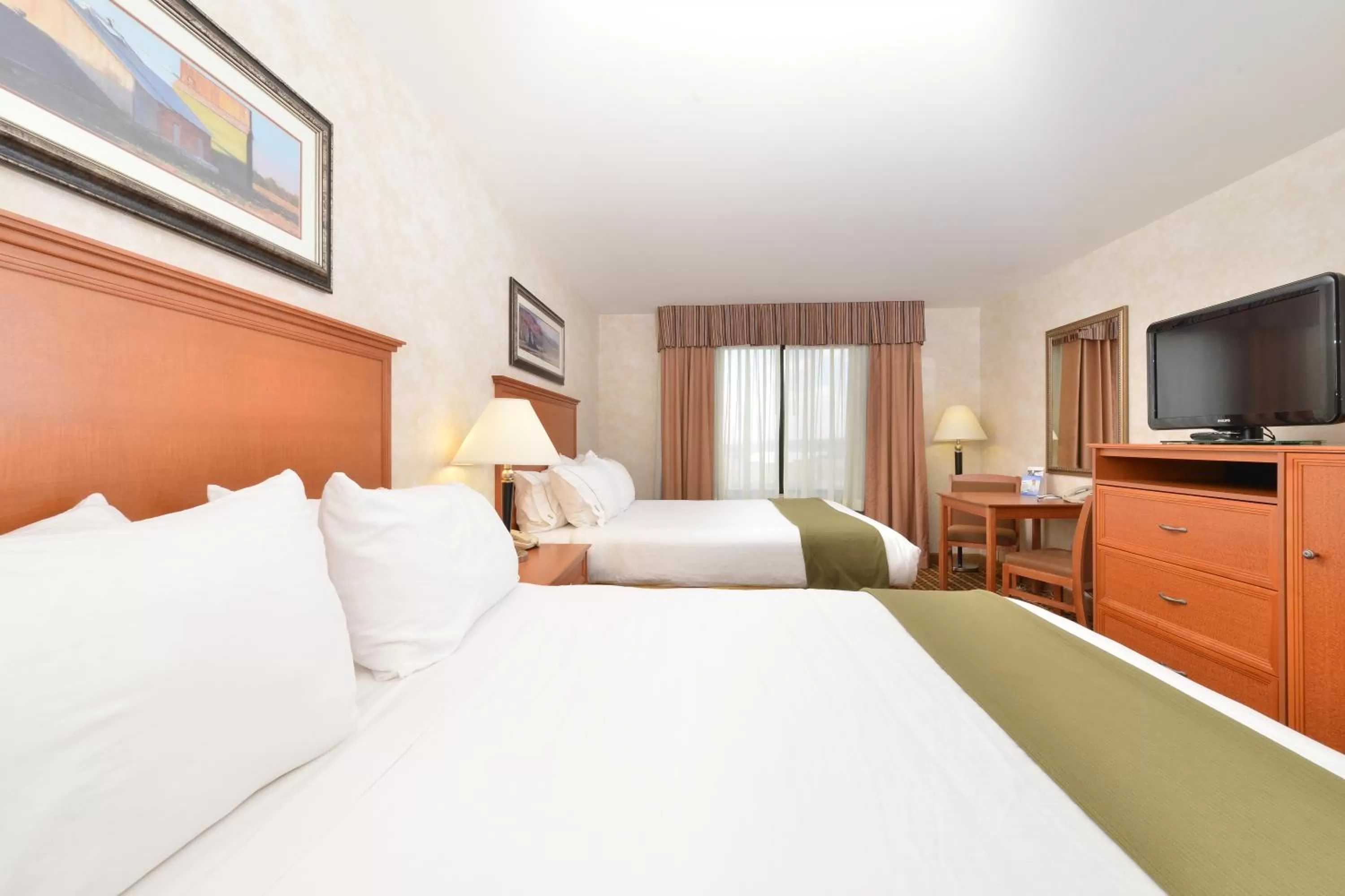 TV and multimedia, Bed in Holiday Inn Express Rawlins by IHG