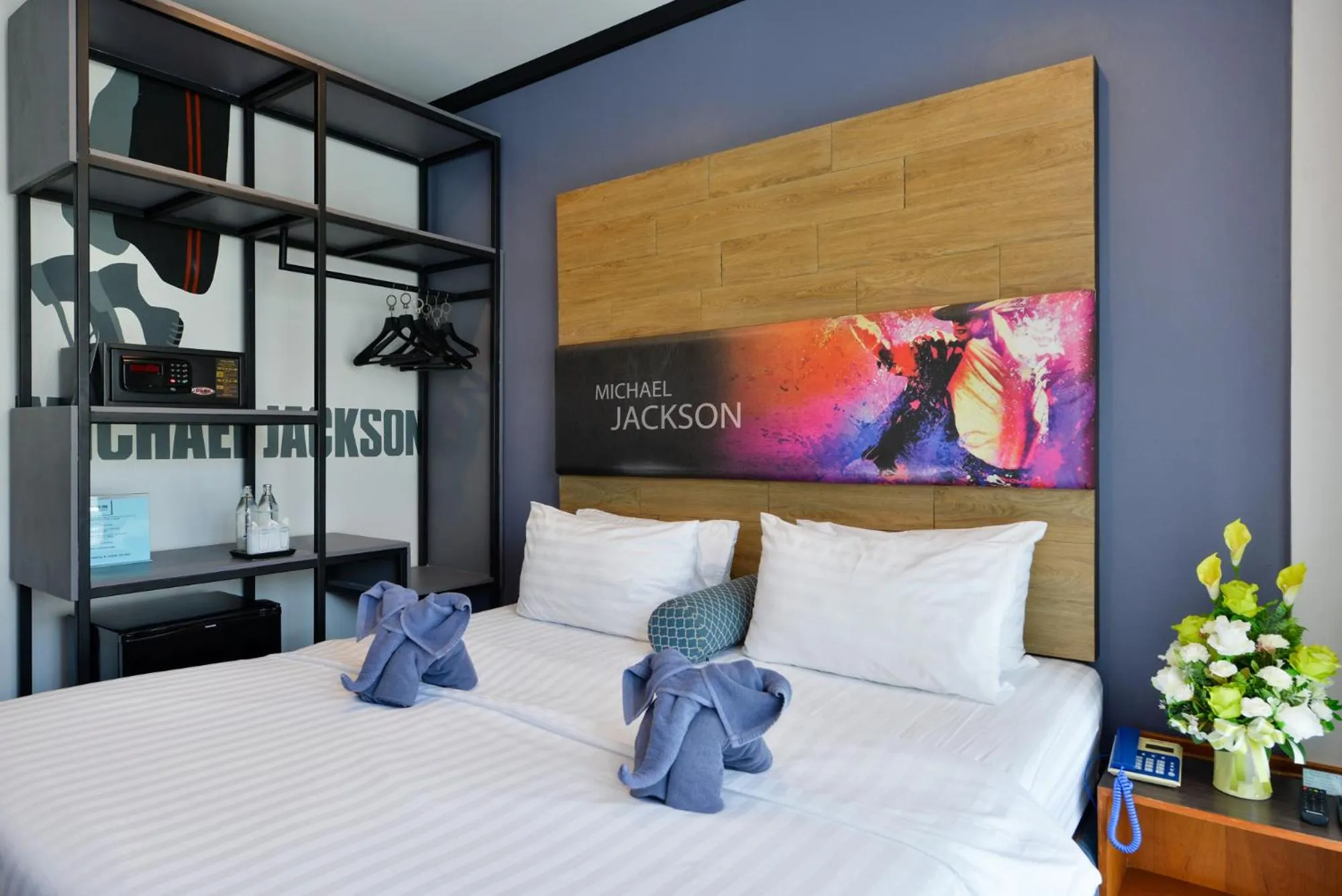 Bed in The River Scene