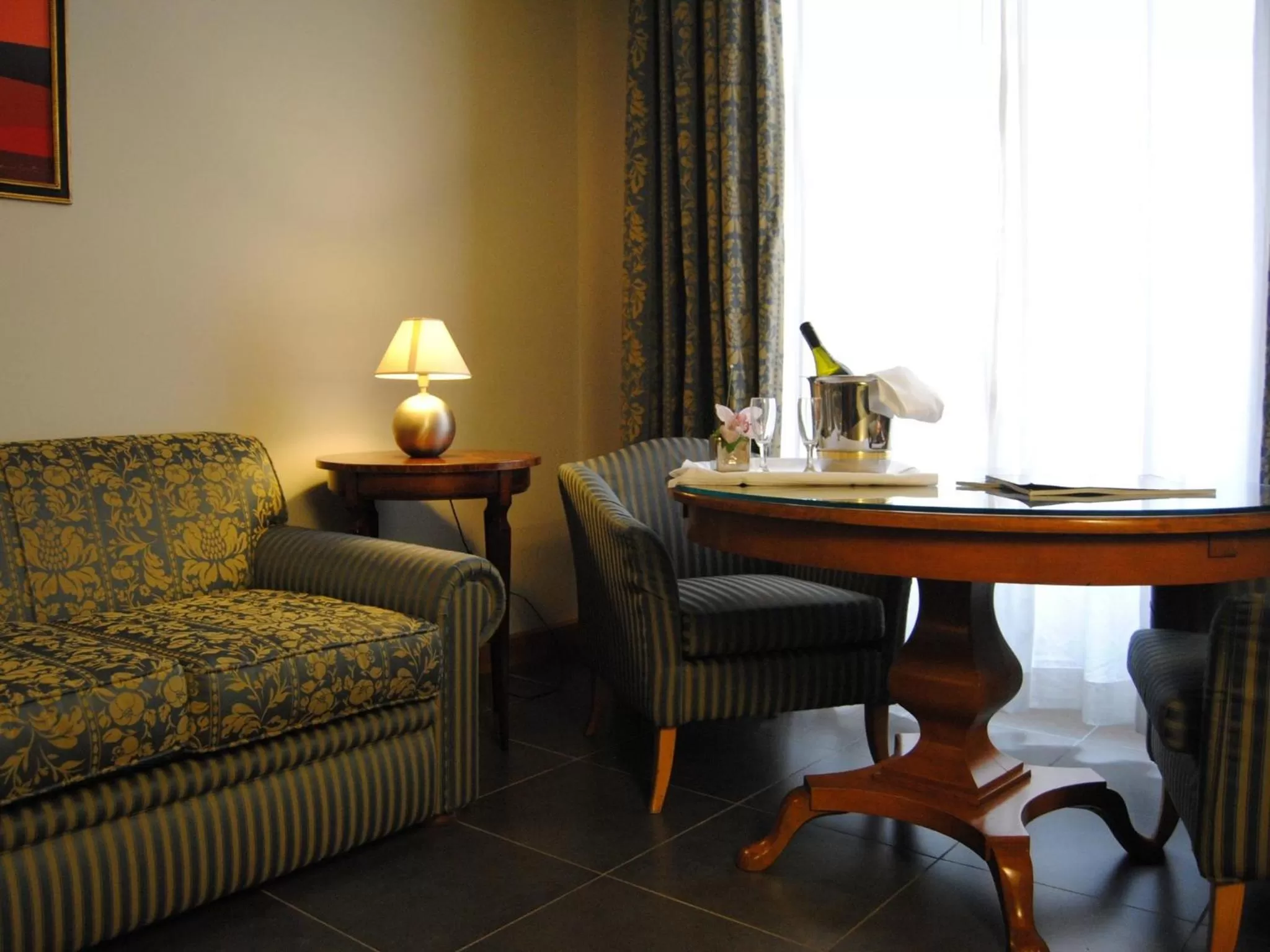 Seating area in Hotel Diplomatic