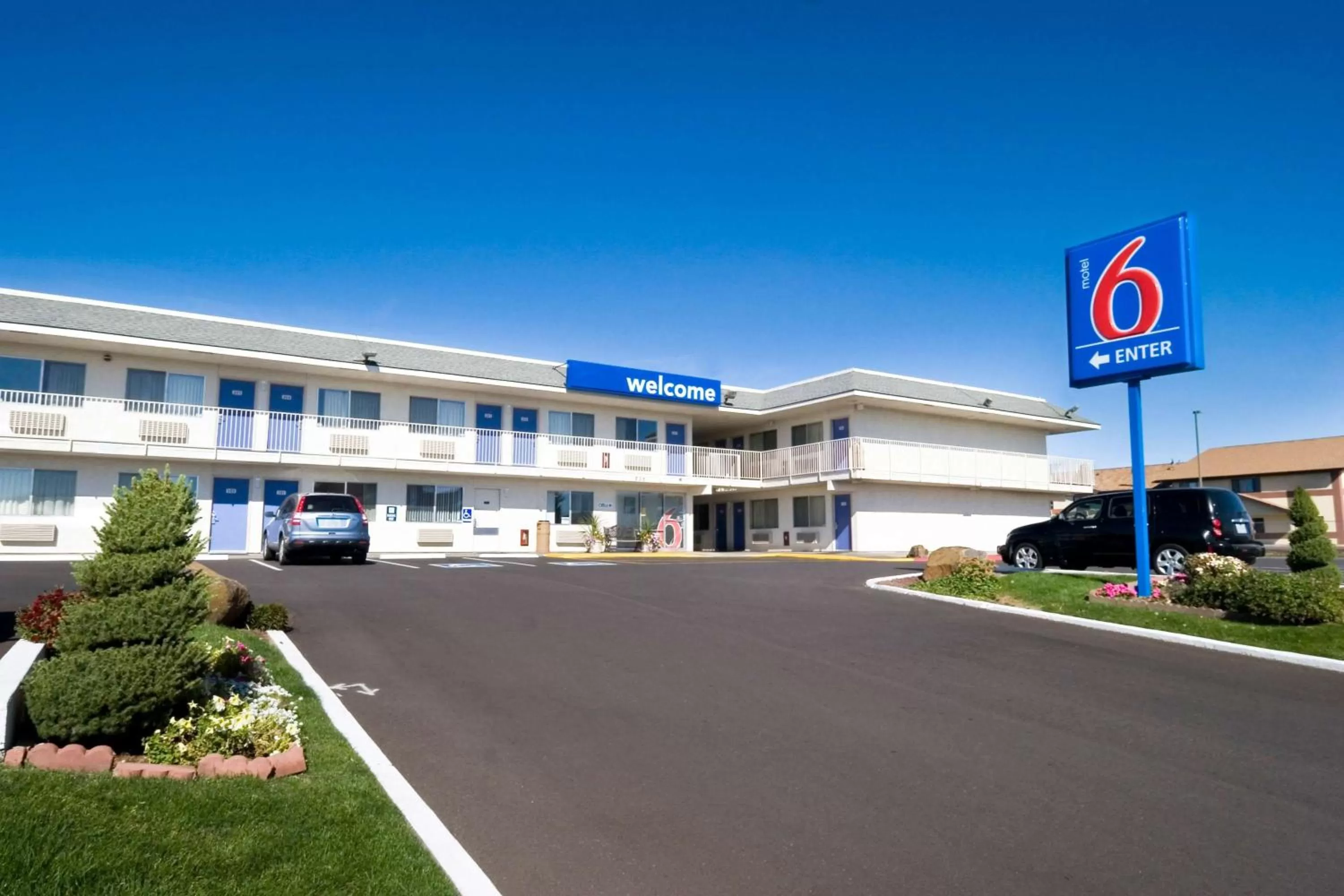 Property building in Motel 6-Pendleton, OR