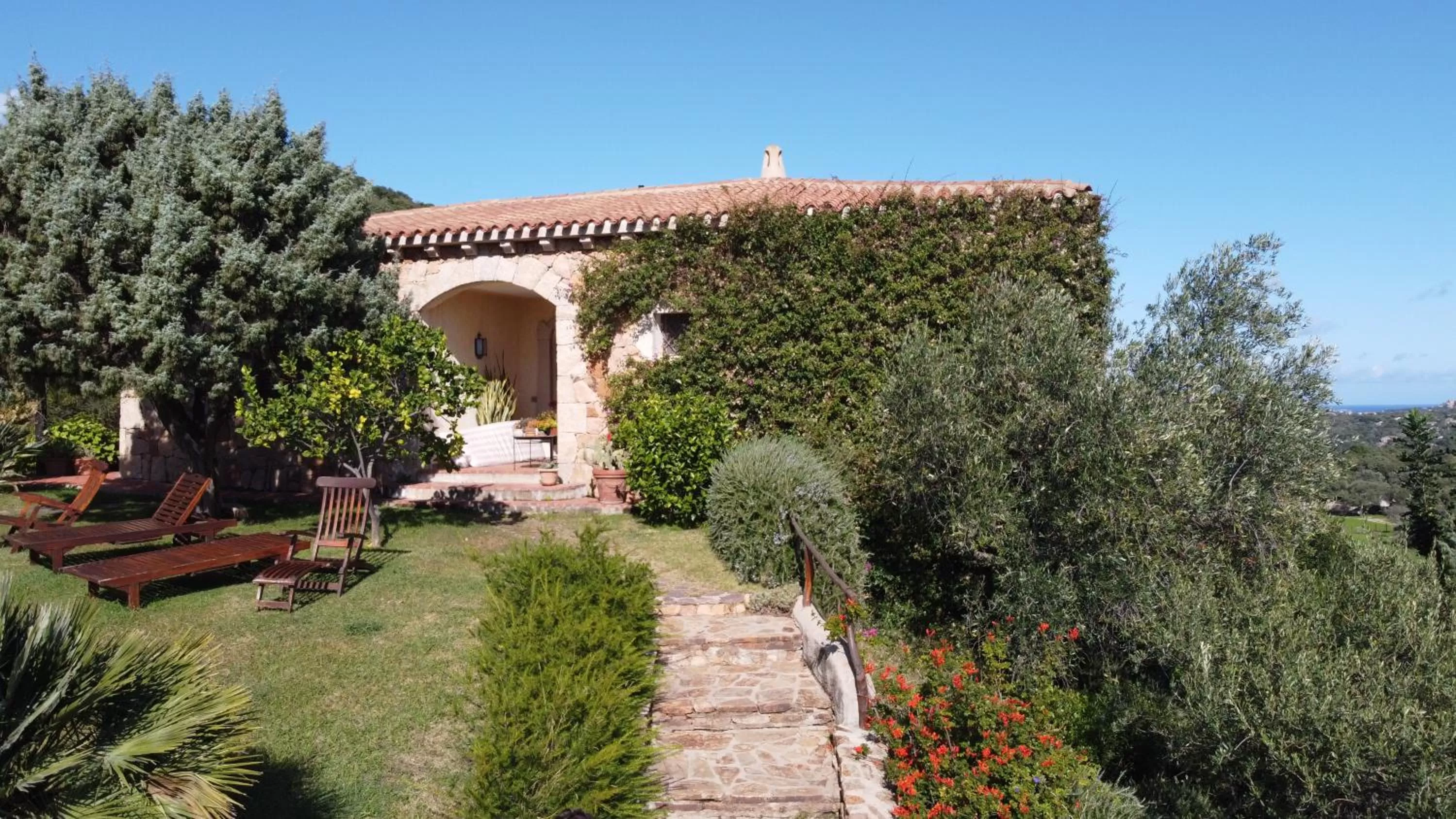 Facade/entrance in B&B La Murichessa