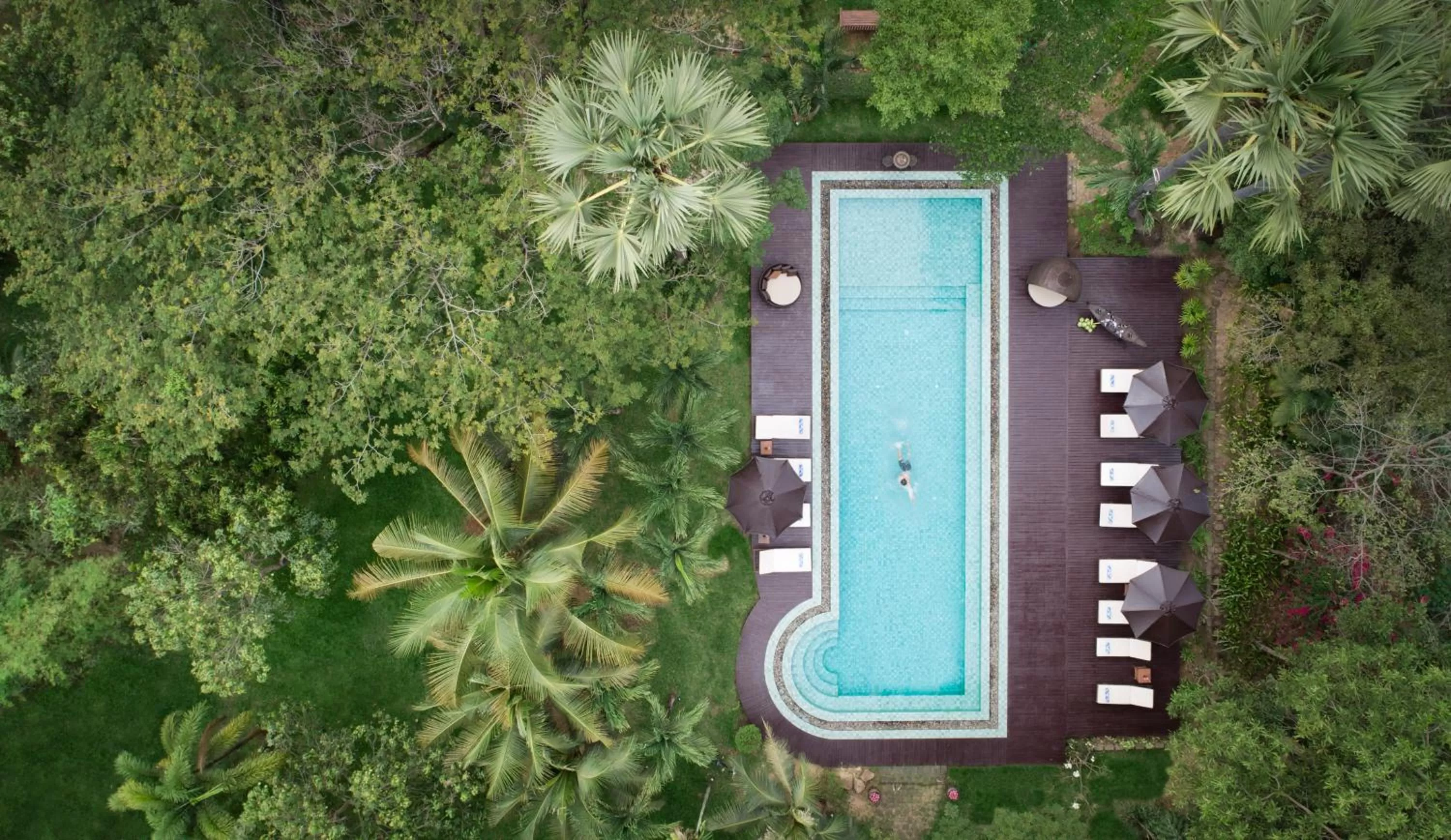 Swimming pool in Mane Family Vacation