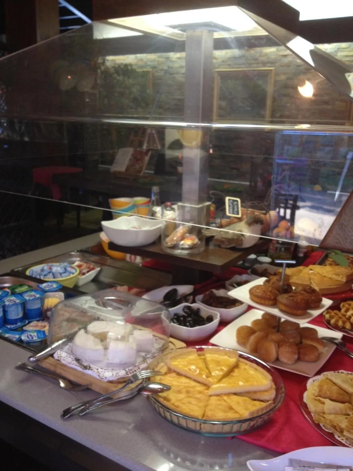 Food in Logis Hotel Le Lac