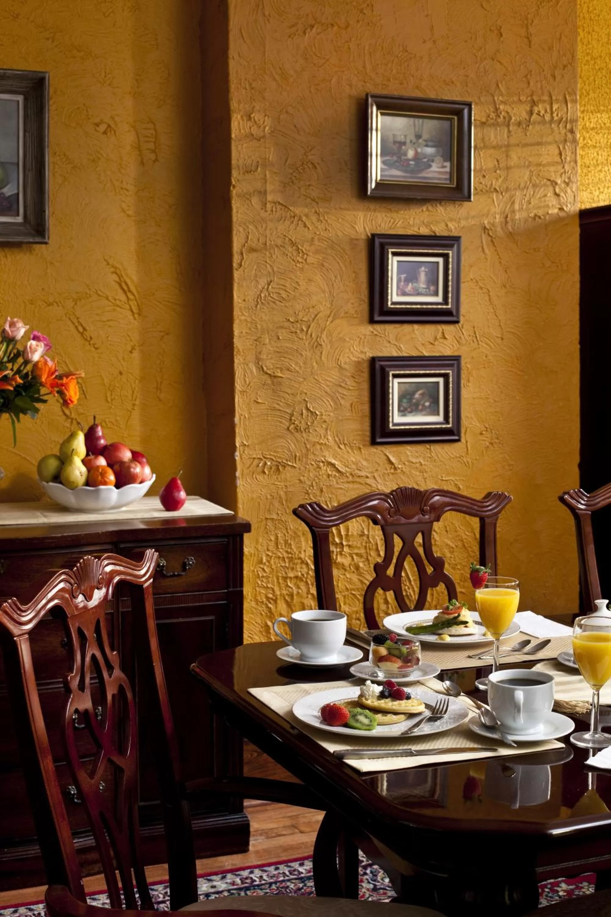 Food and drinks in American Guest House, a Washington DC Bed and Breakfast