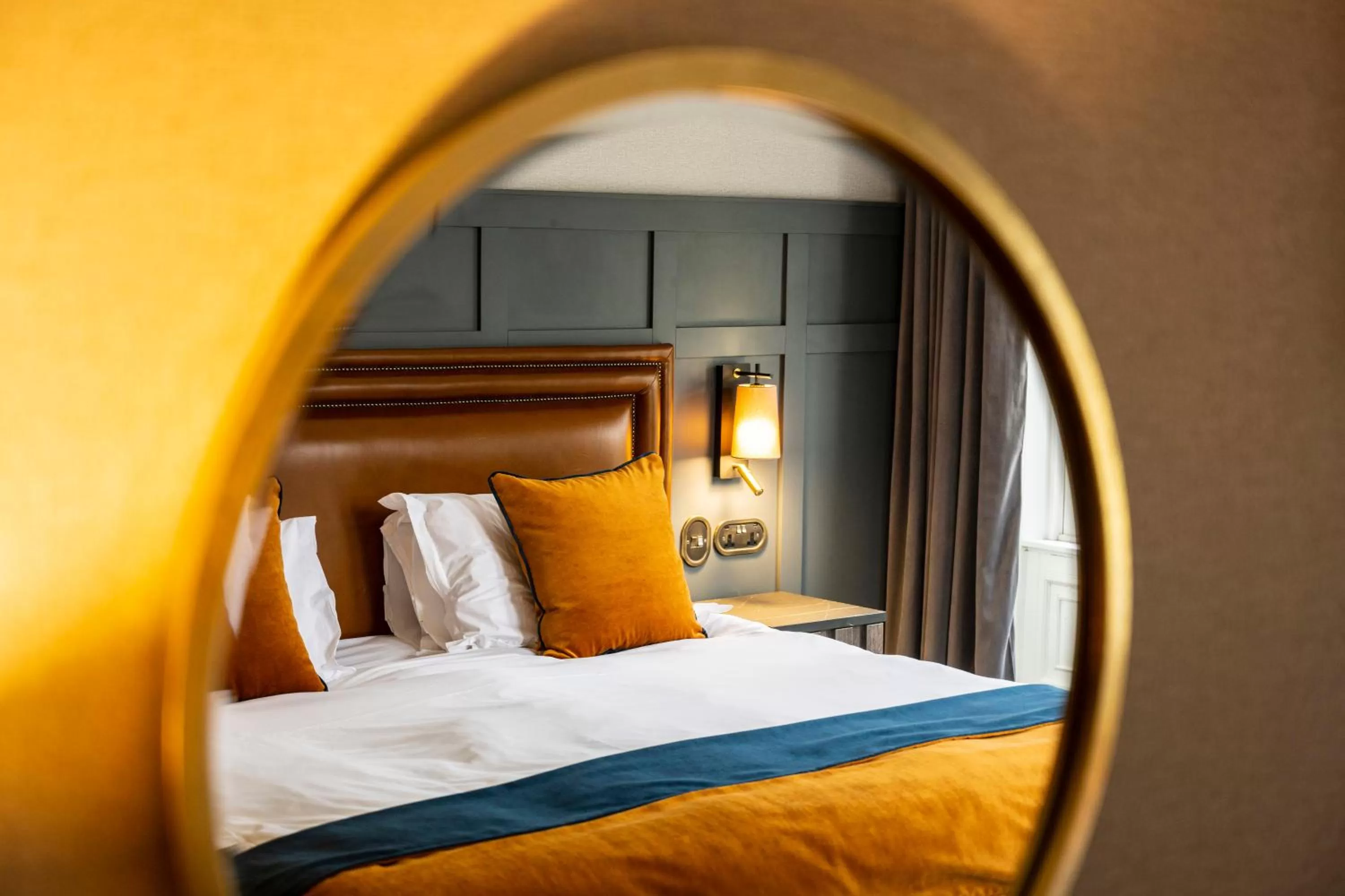 Bedroom, Bed in Skeabost House Hotel