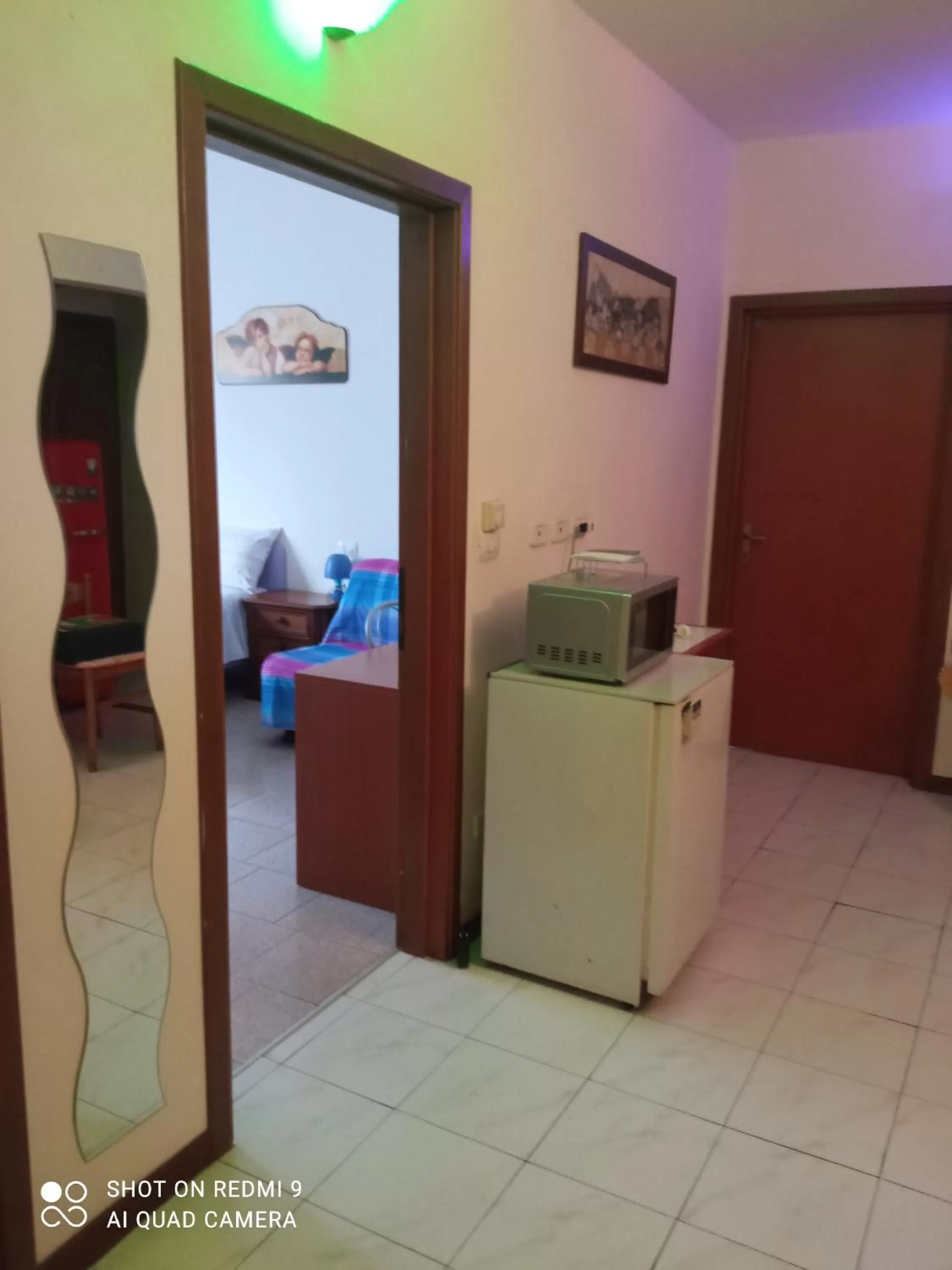 TV/Entertainment Center in Fiera Otto