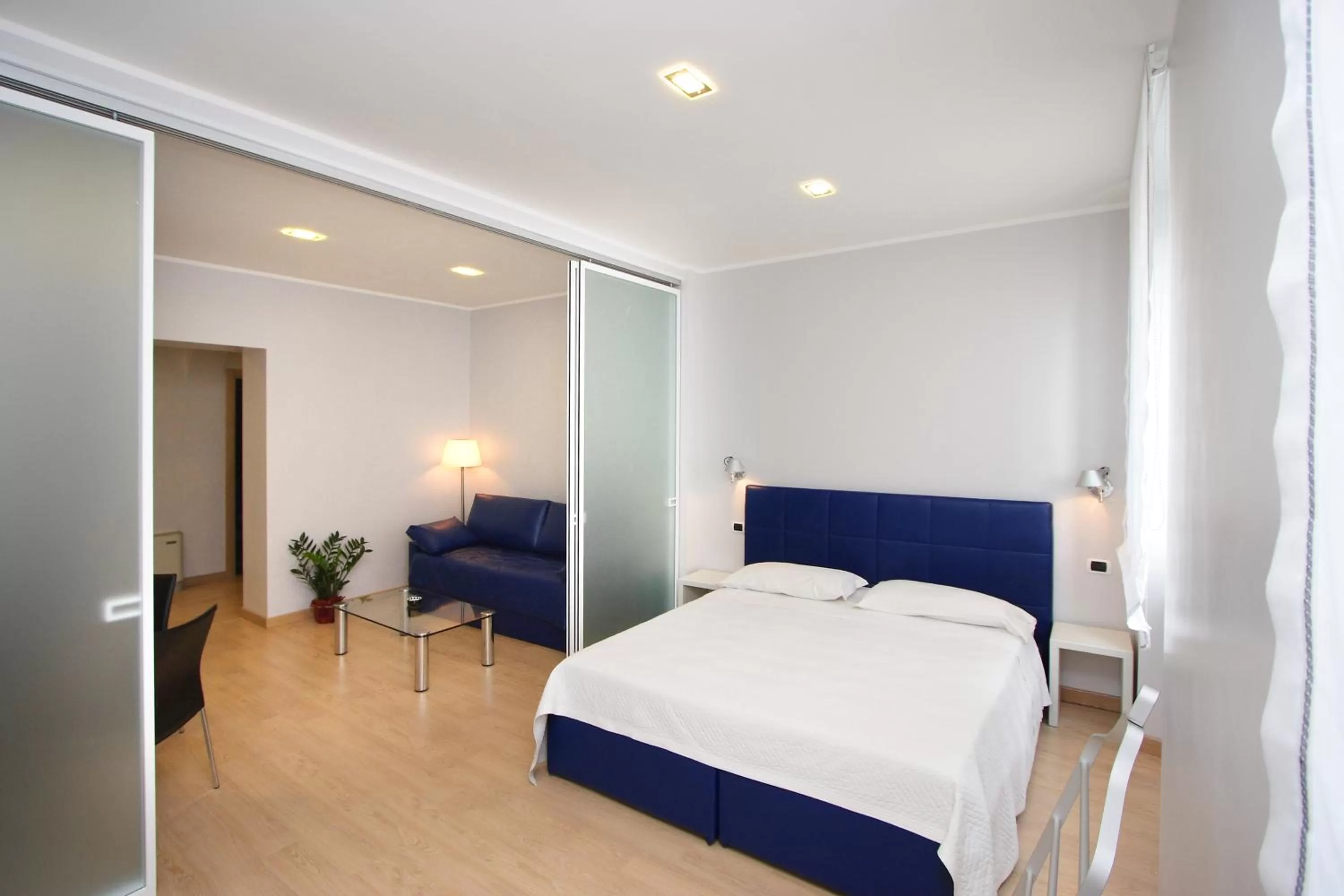 Other, Bed in Hotel Roma