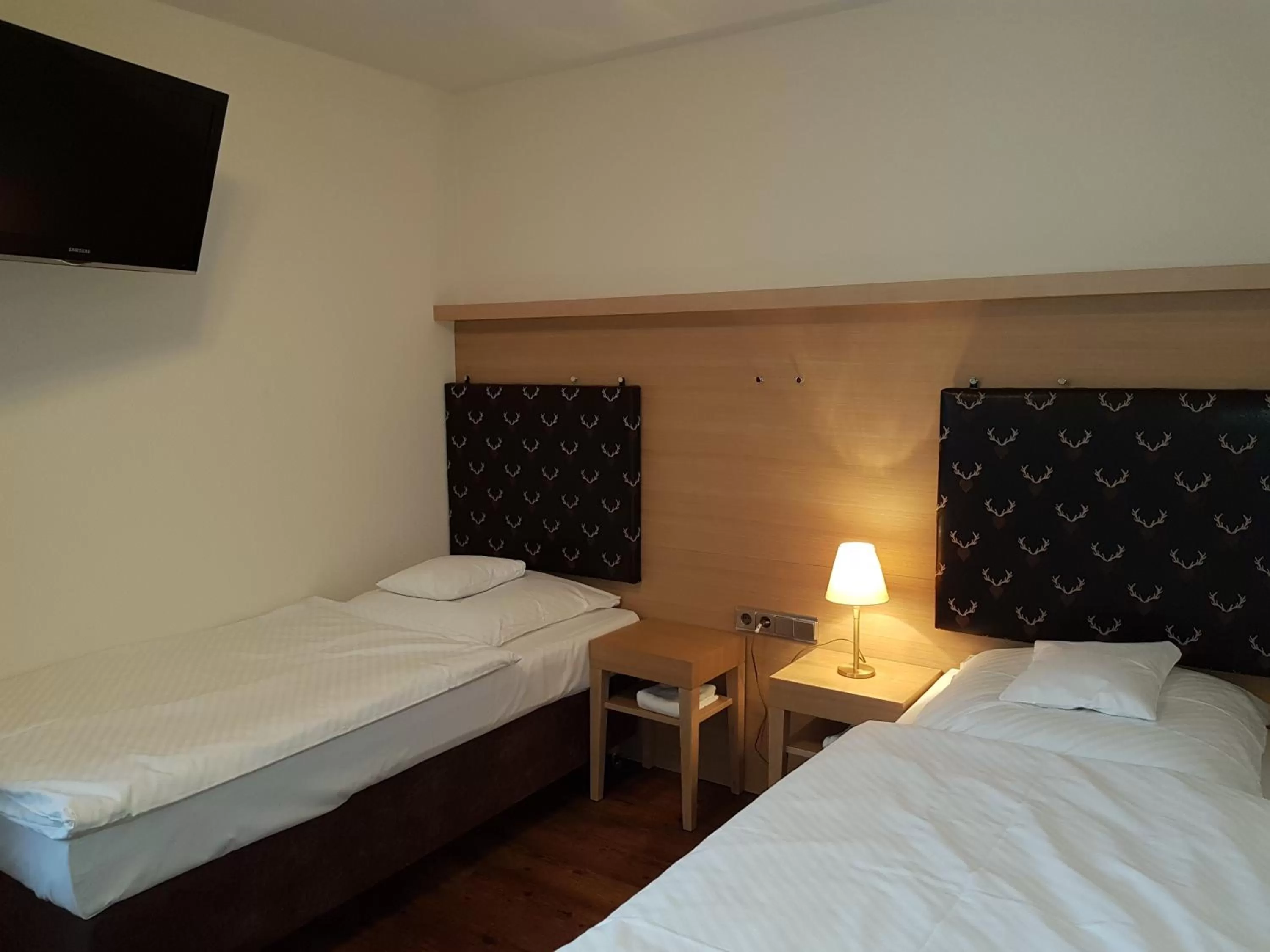 Bedroom, Bed in Wellness-& Nationalpark Hotel Schliffkopf, BWSC