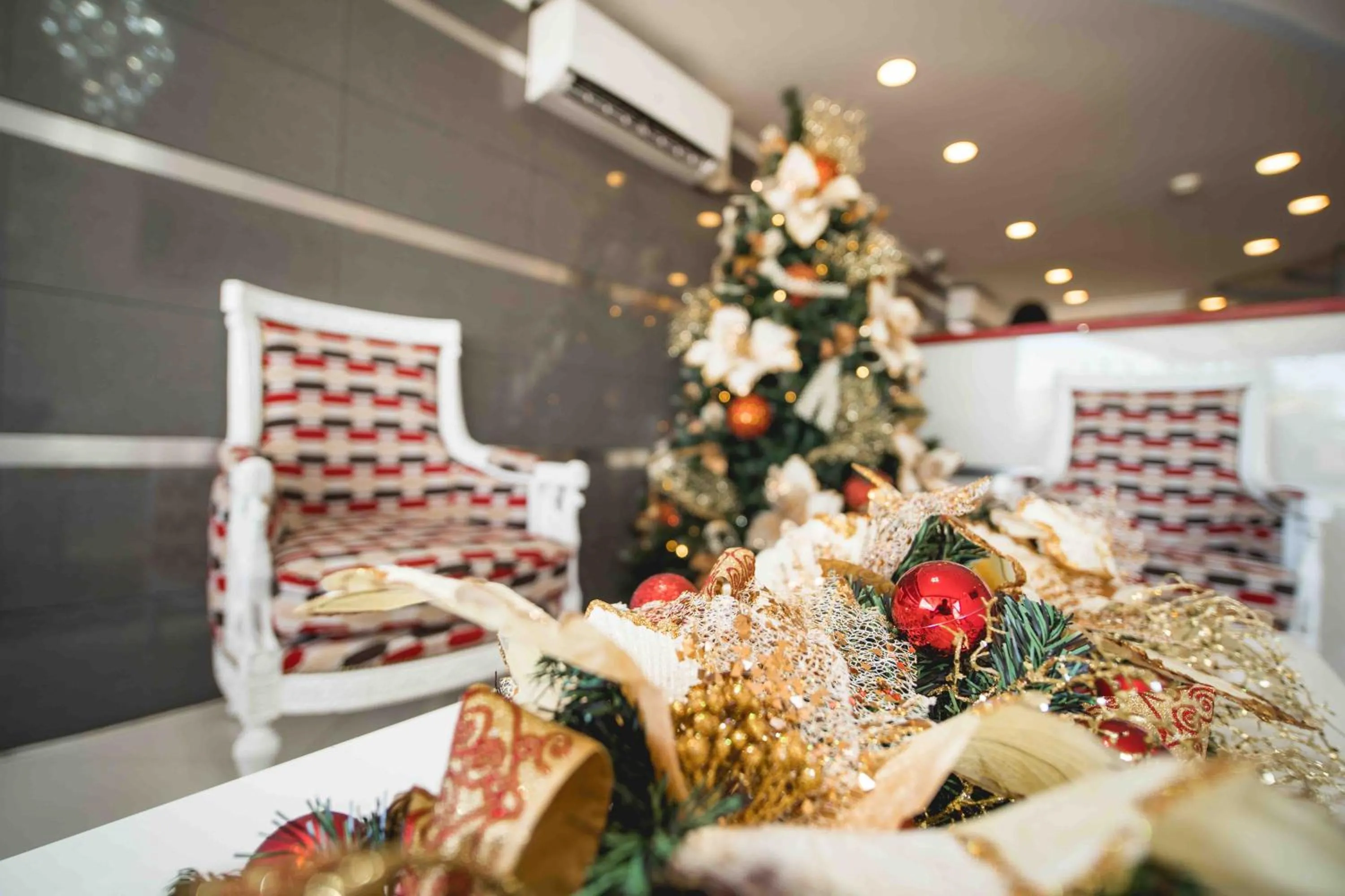 Lobby or reception in Majestic City Suites & Beach Hotel