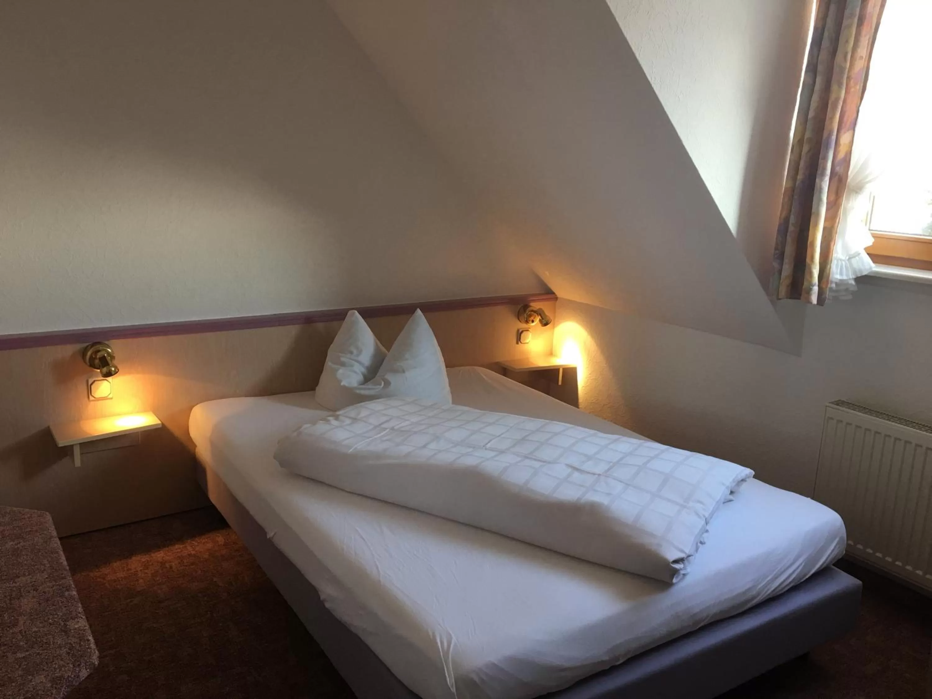 Photo of the whole room, Bed in Hotel & Restaurant Park Cafe ISA