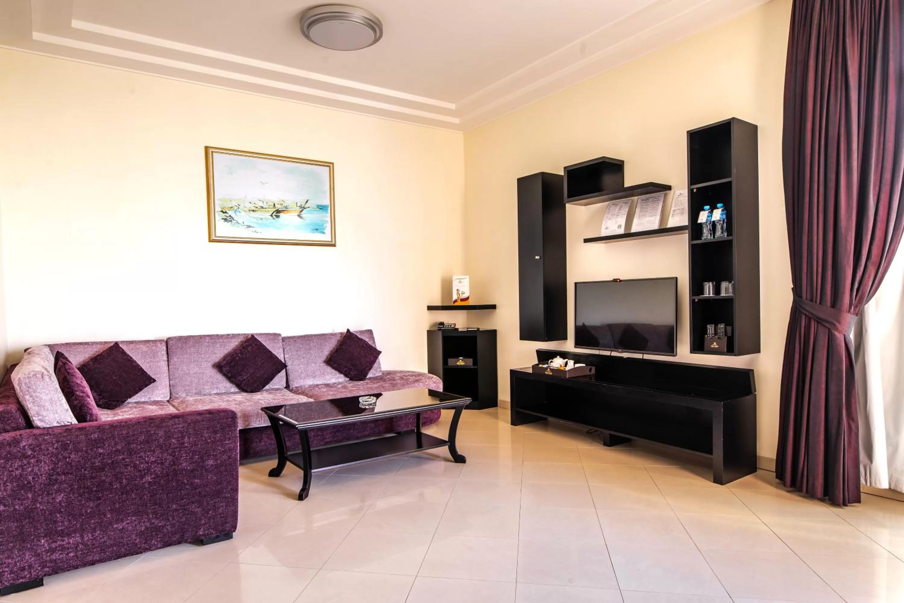 Living room in Royal Beach Hotel & Resort