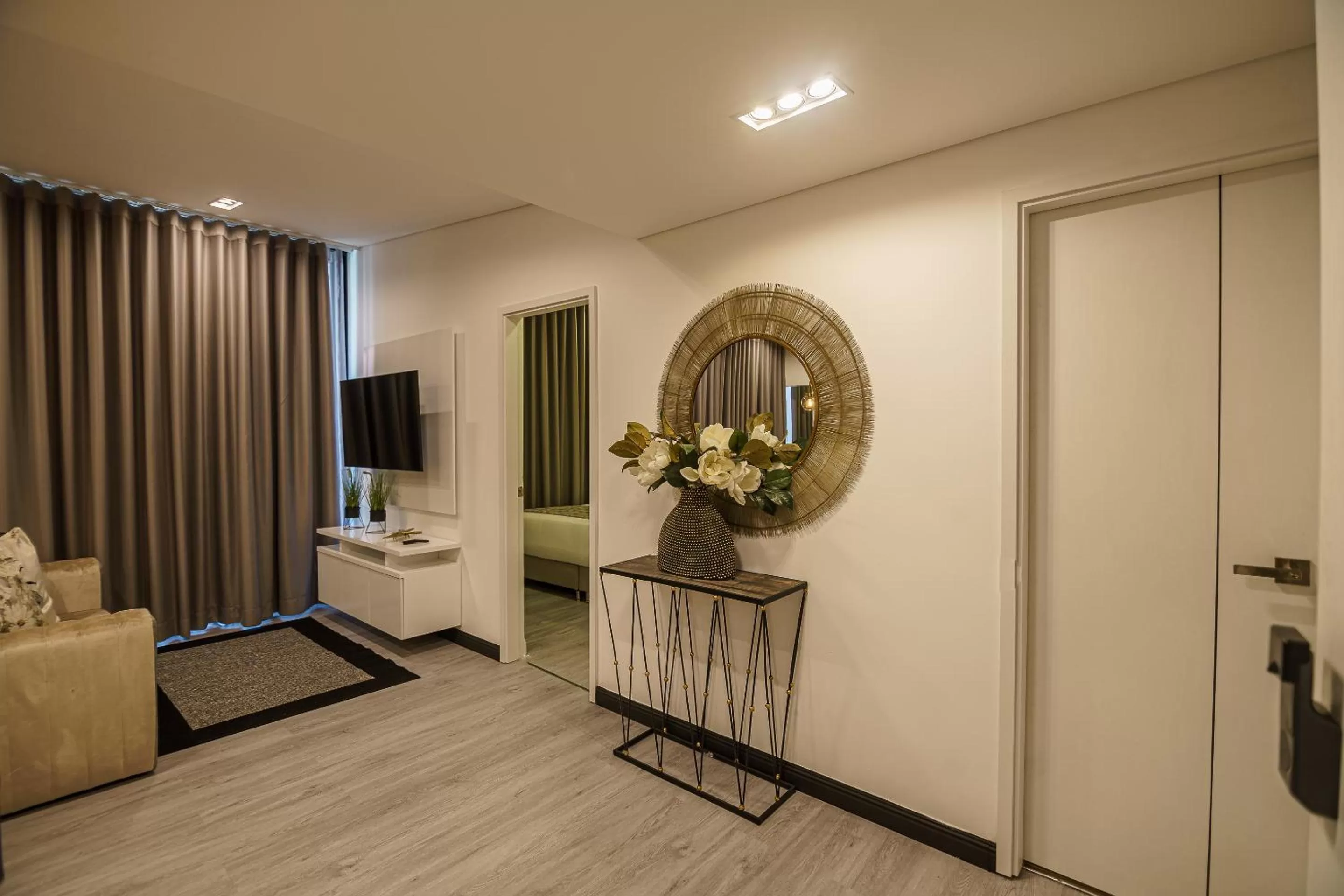 TV and multimedia in First Class Hotel