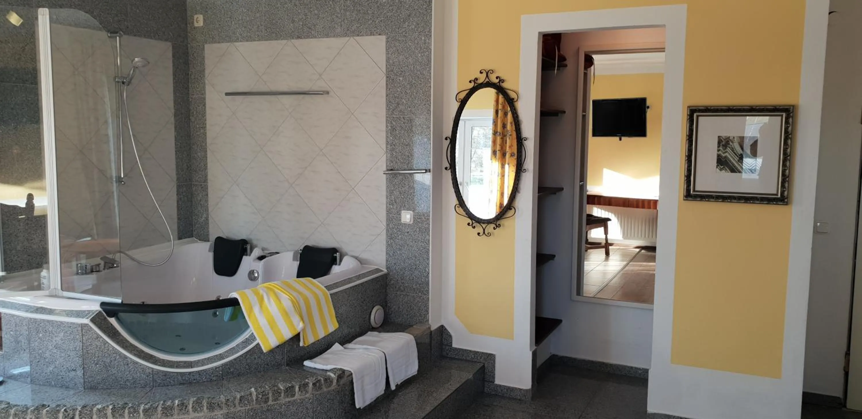 Bed in Resort Hotel Seebauer Gut Wildbad