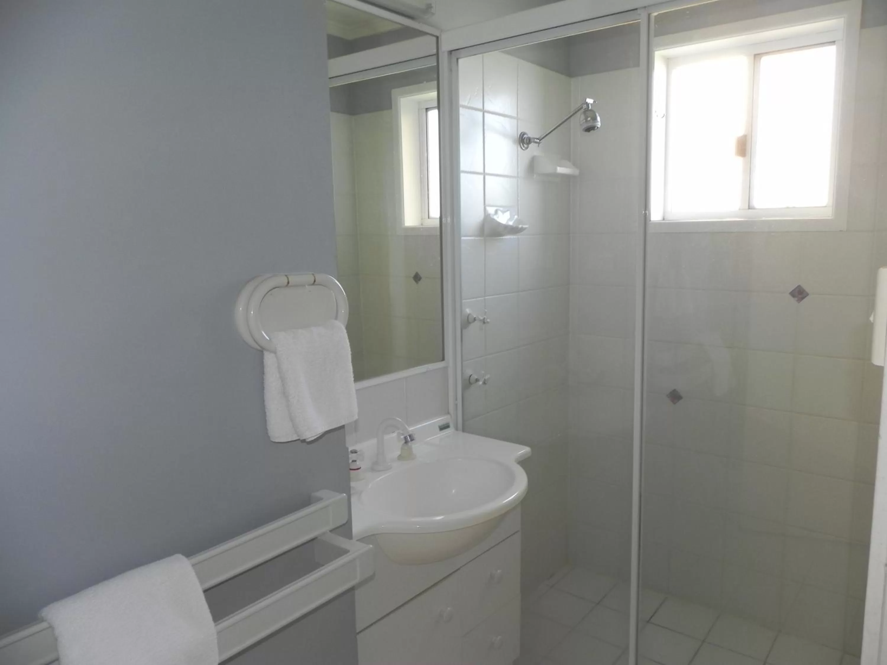 Shower in Leisure-Lee Holiday Apartments