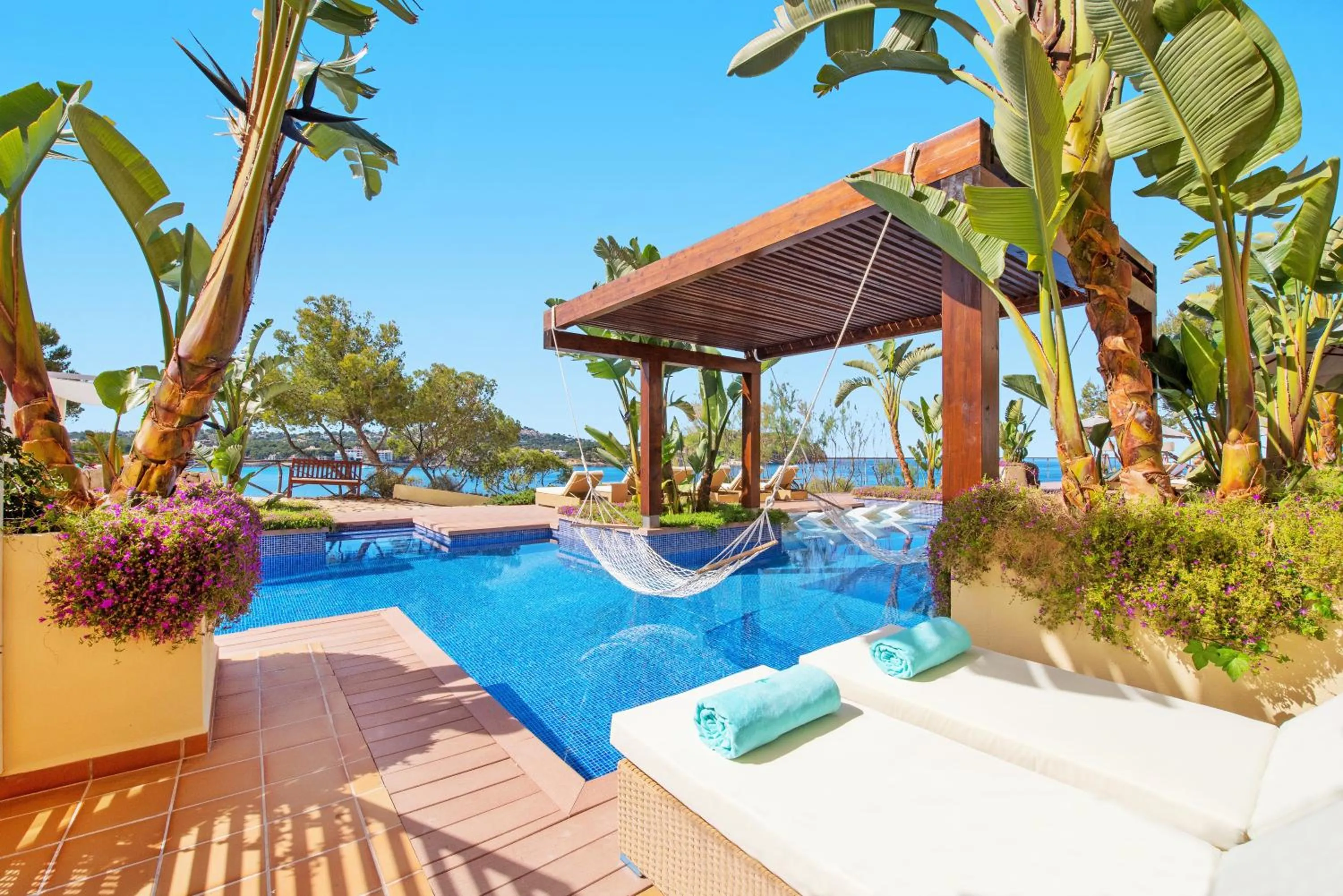 Swimming pool in Iberostar Selection Jardín del Sol Suites - Adults Only