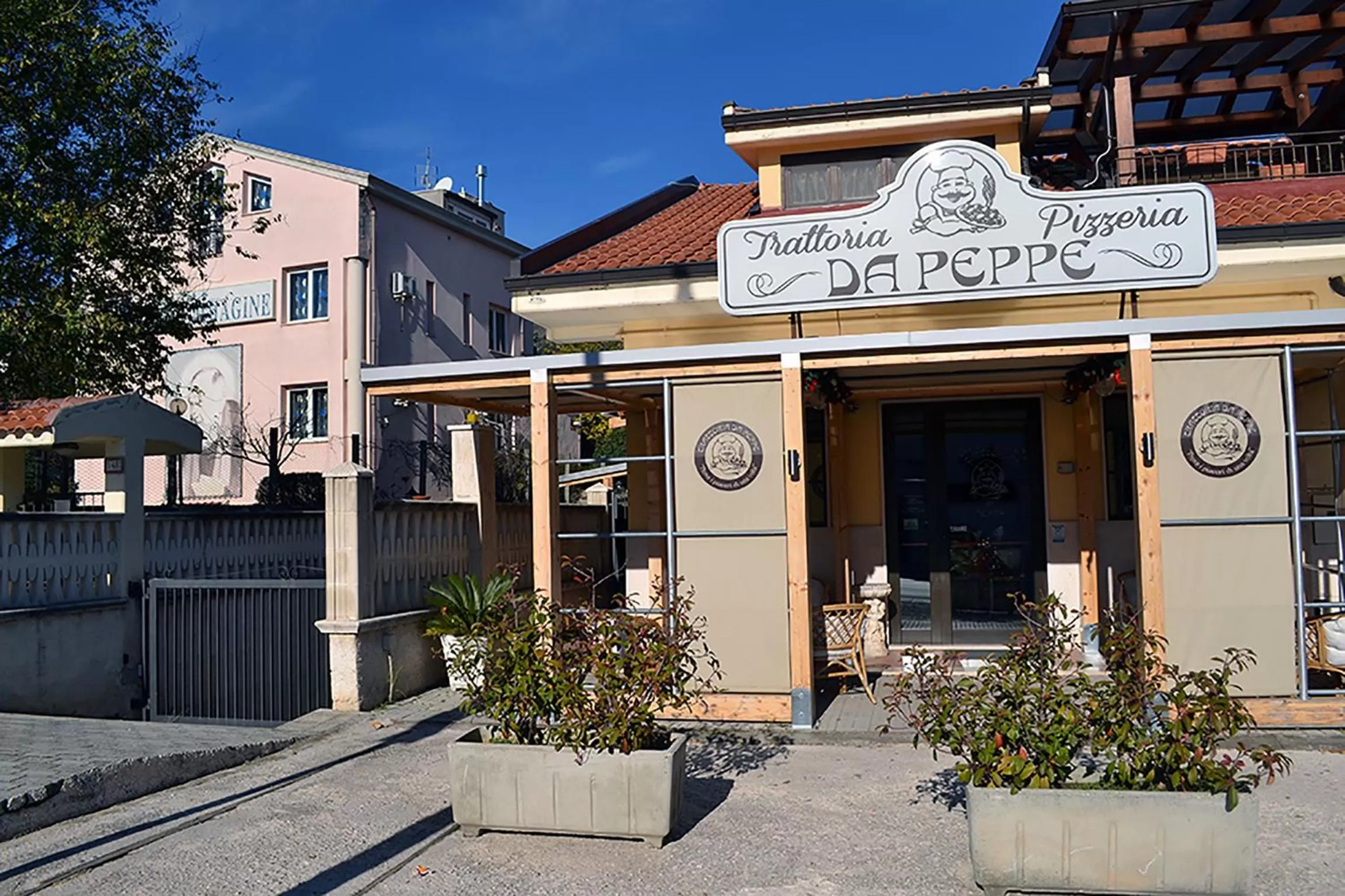 Restaurant/places to eat in Hotel Immagine