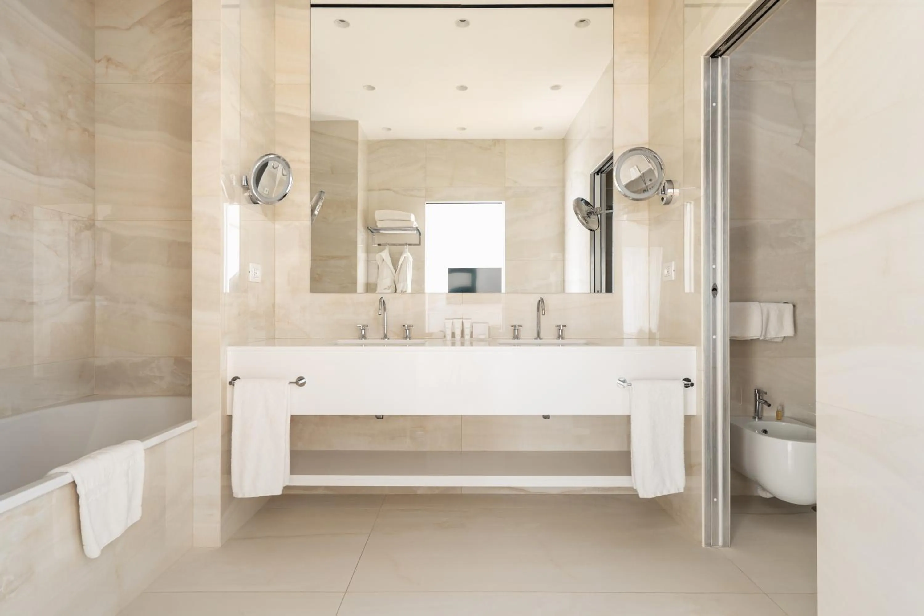 Bathroom in Hotel Morfeo