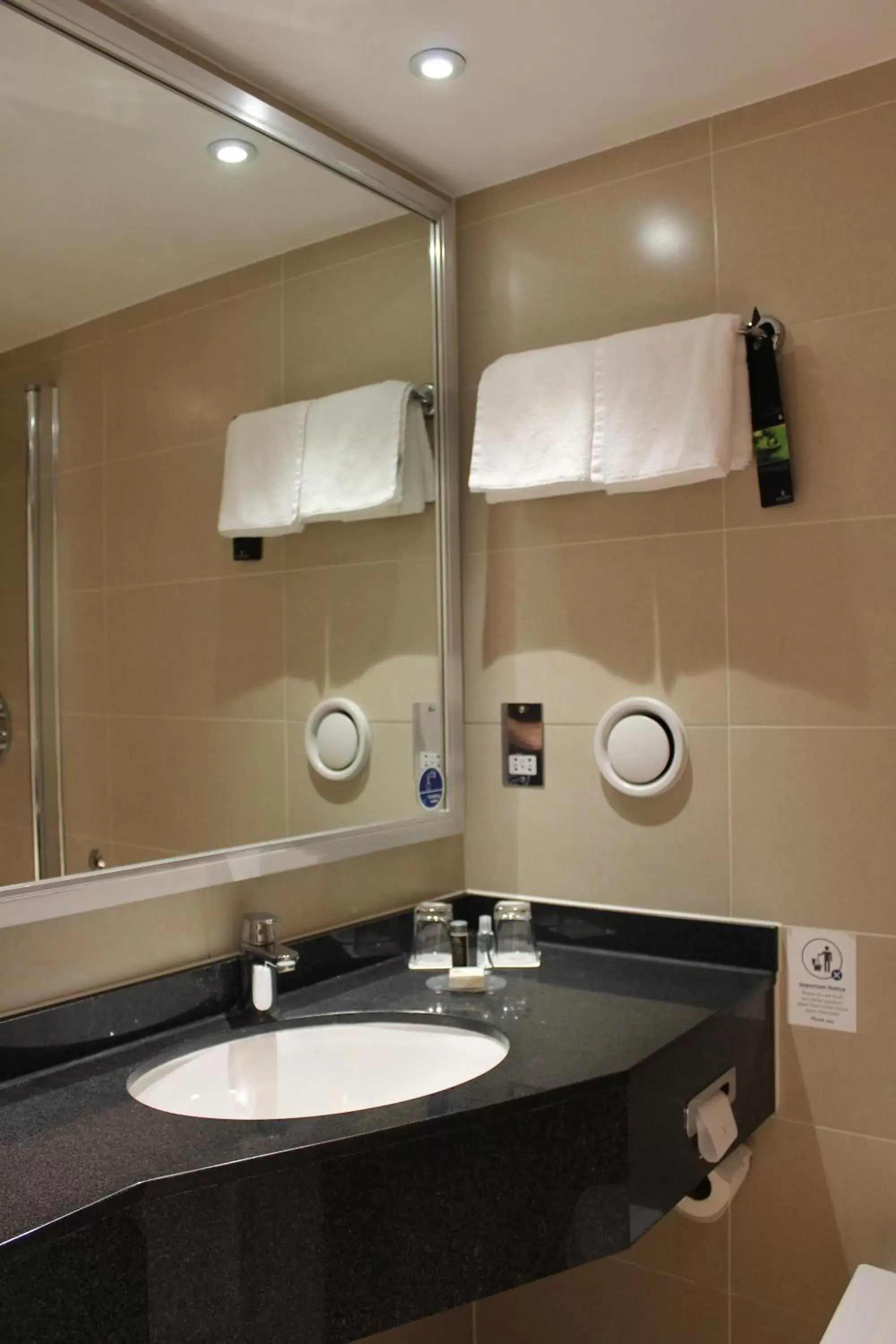 Renaissance London Heathrow Hotel Renaissance London Heathrow Hotel