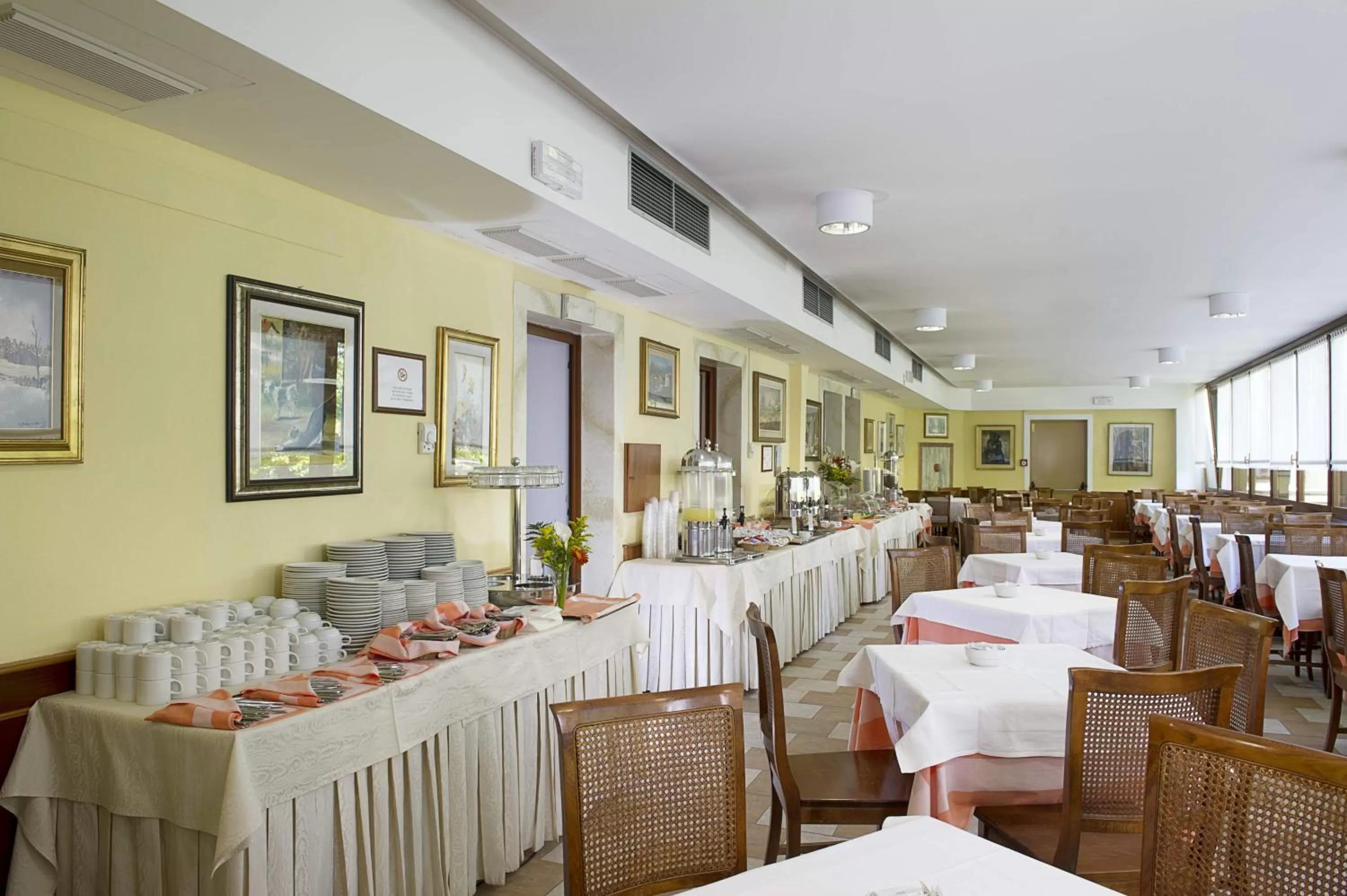 Restaurant/places to eat in Hotel Nazionale