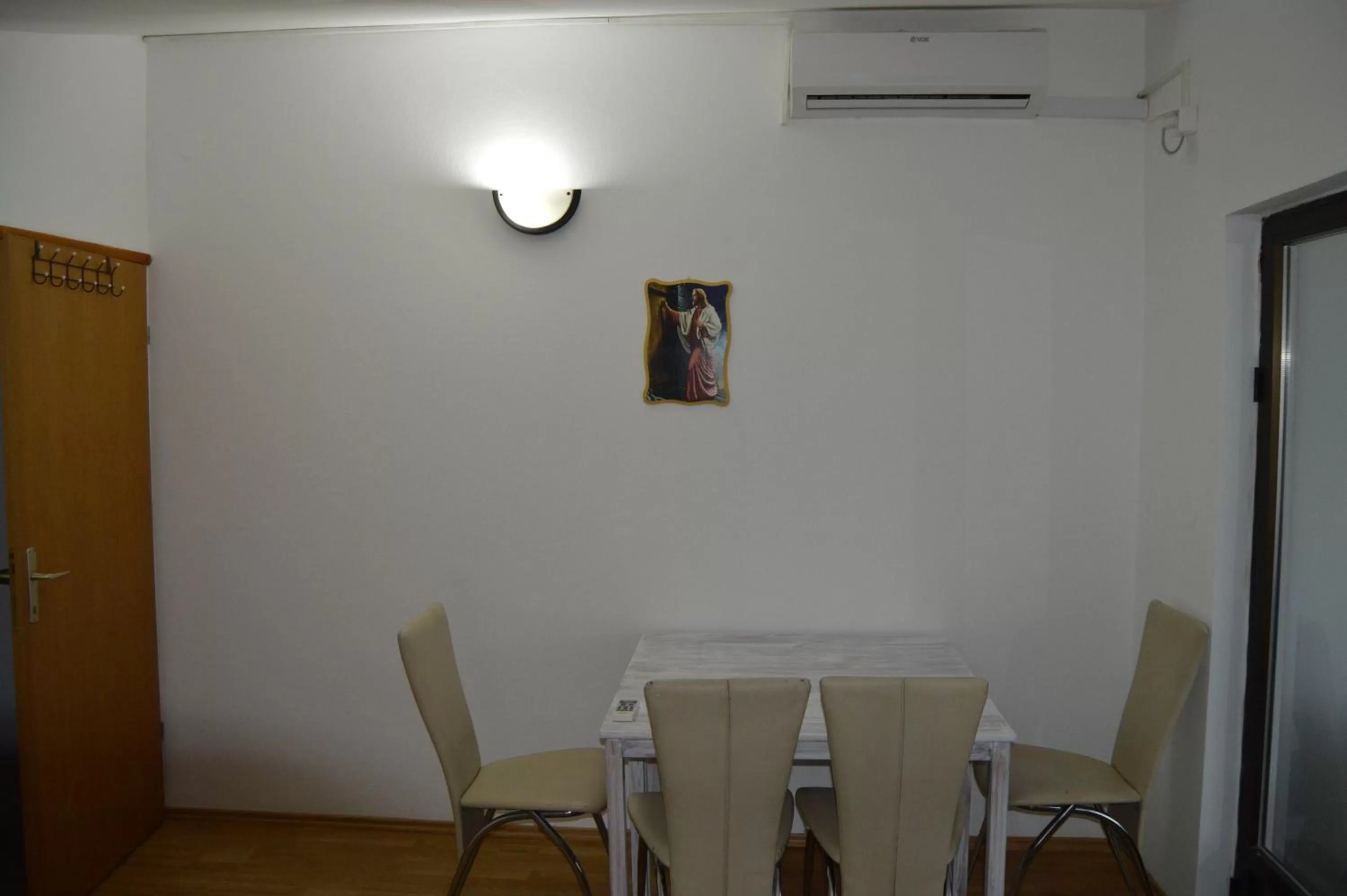 Photo of the whole room in Pansion Modana Medjugorje