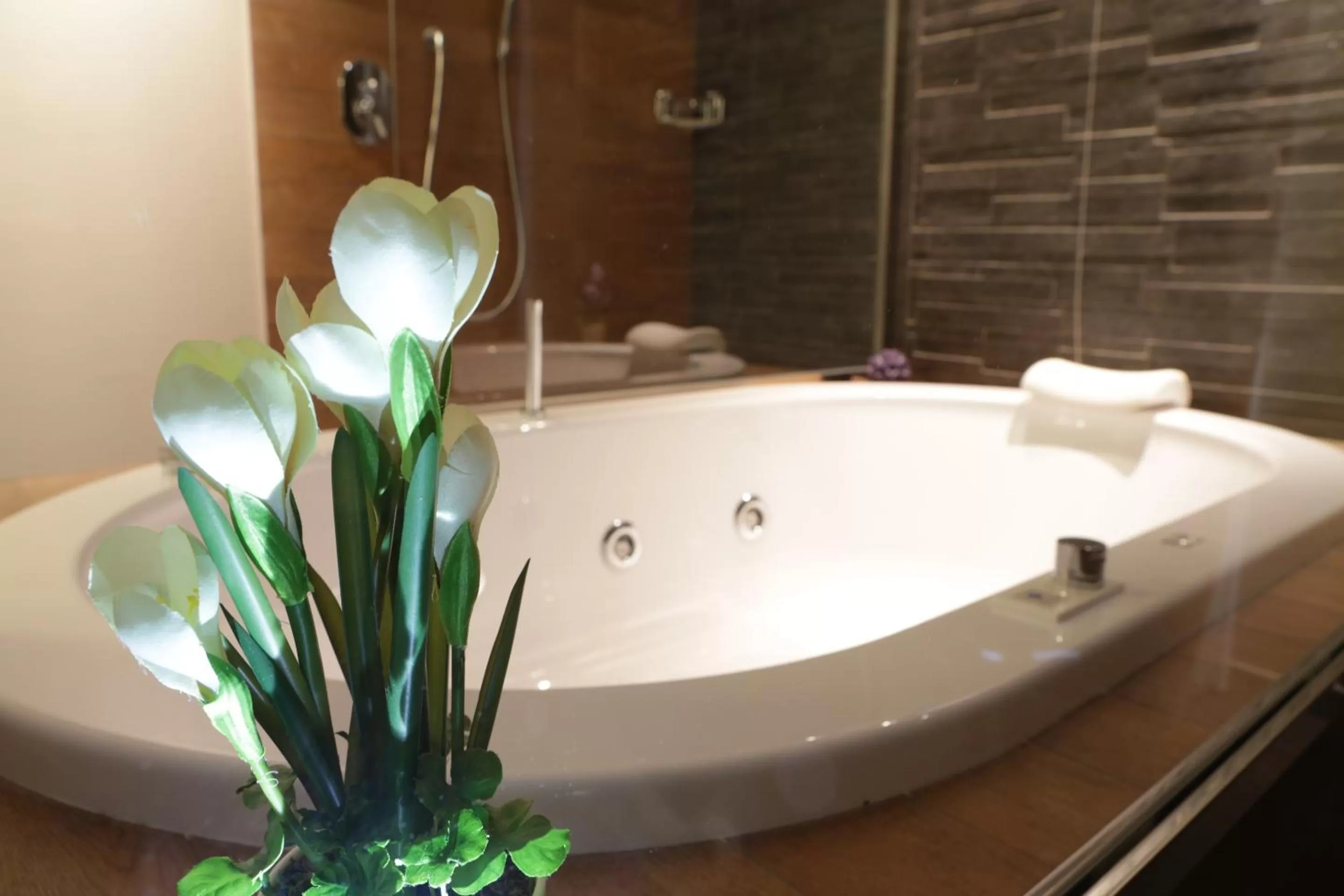 Bathroom in Admiral Park Hotel by Falco D'Oro Hotels