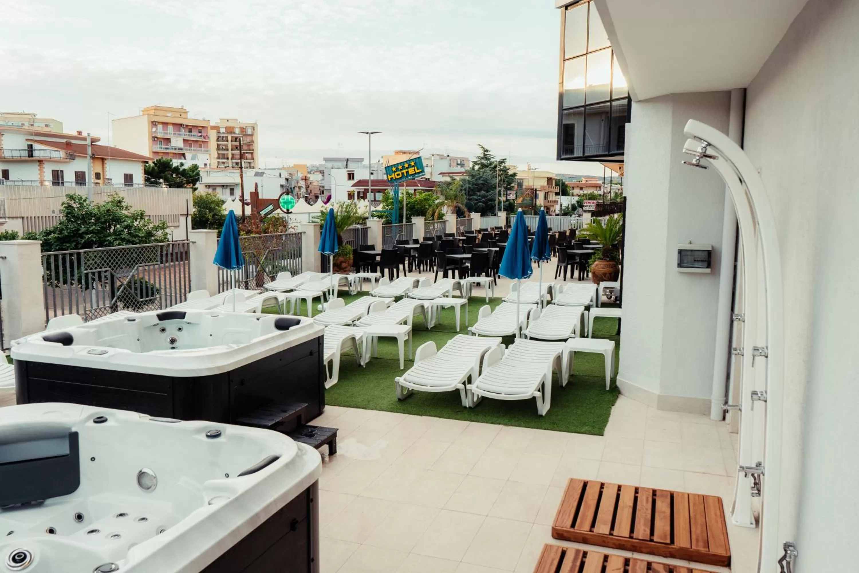 Balcony/Terrace in Accord Le Rose