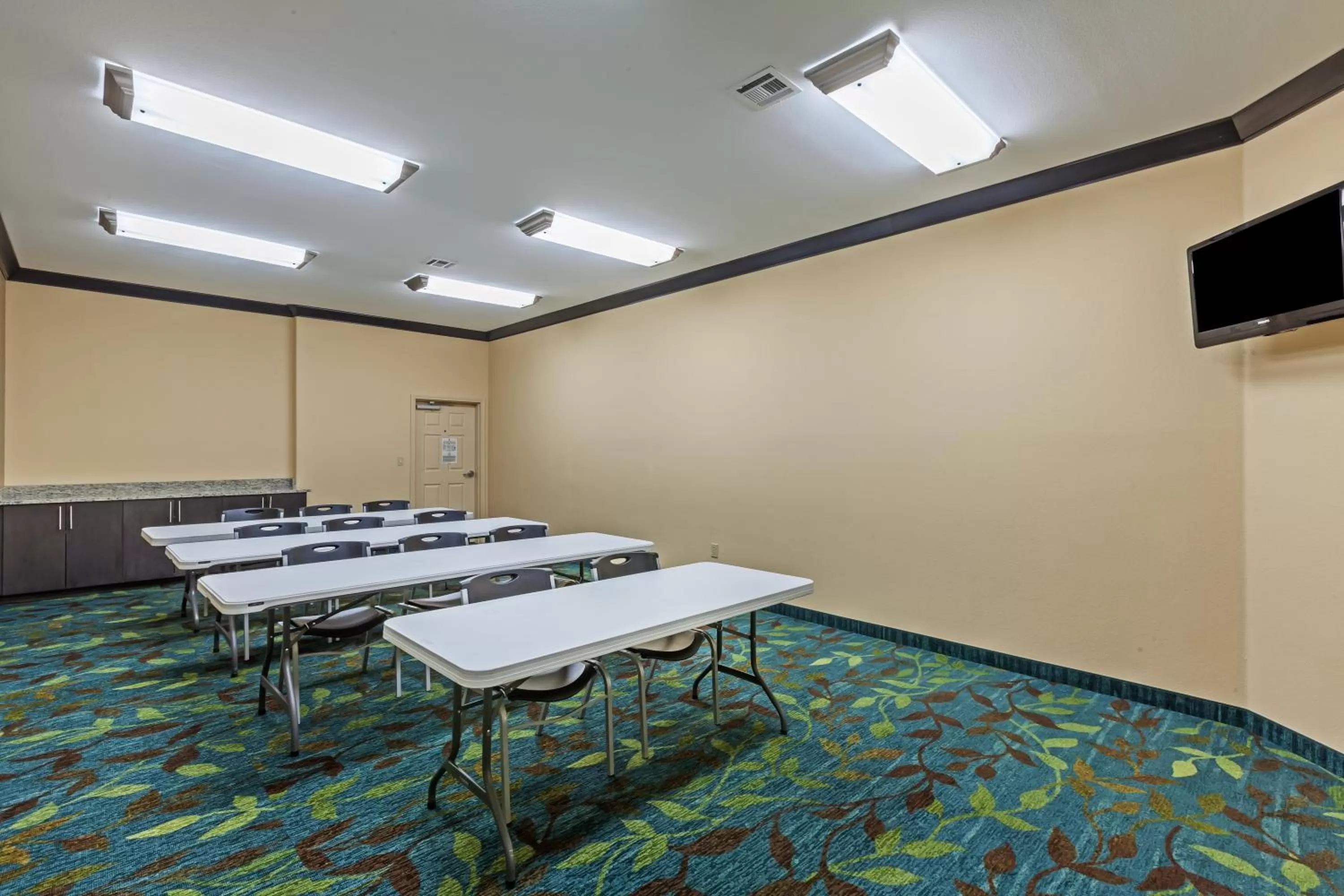Meeting/conference room in Candlewood Amarillo-Western Crossing by IHG