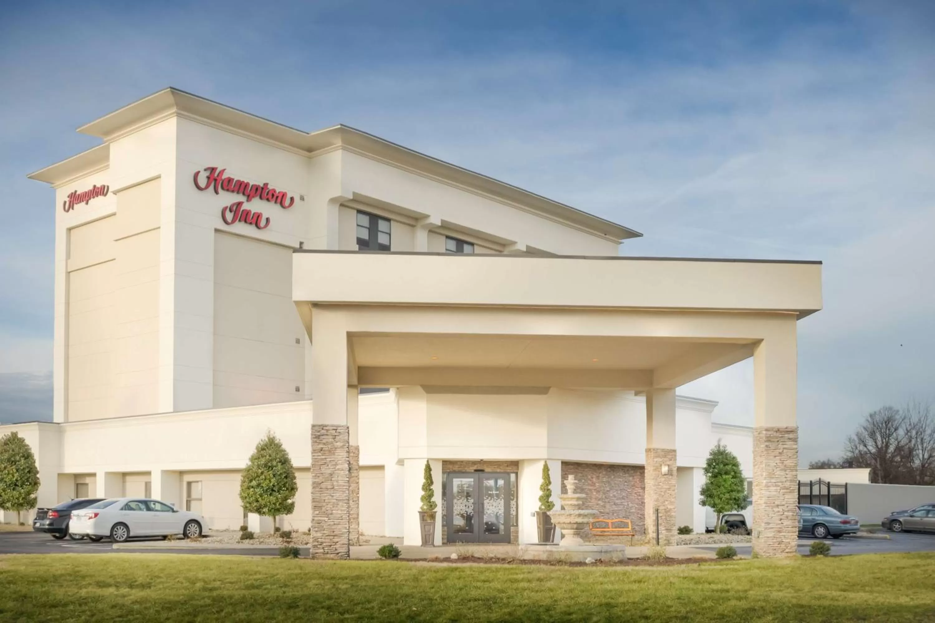 Property building in Hampton Inn Terre Haute
