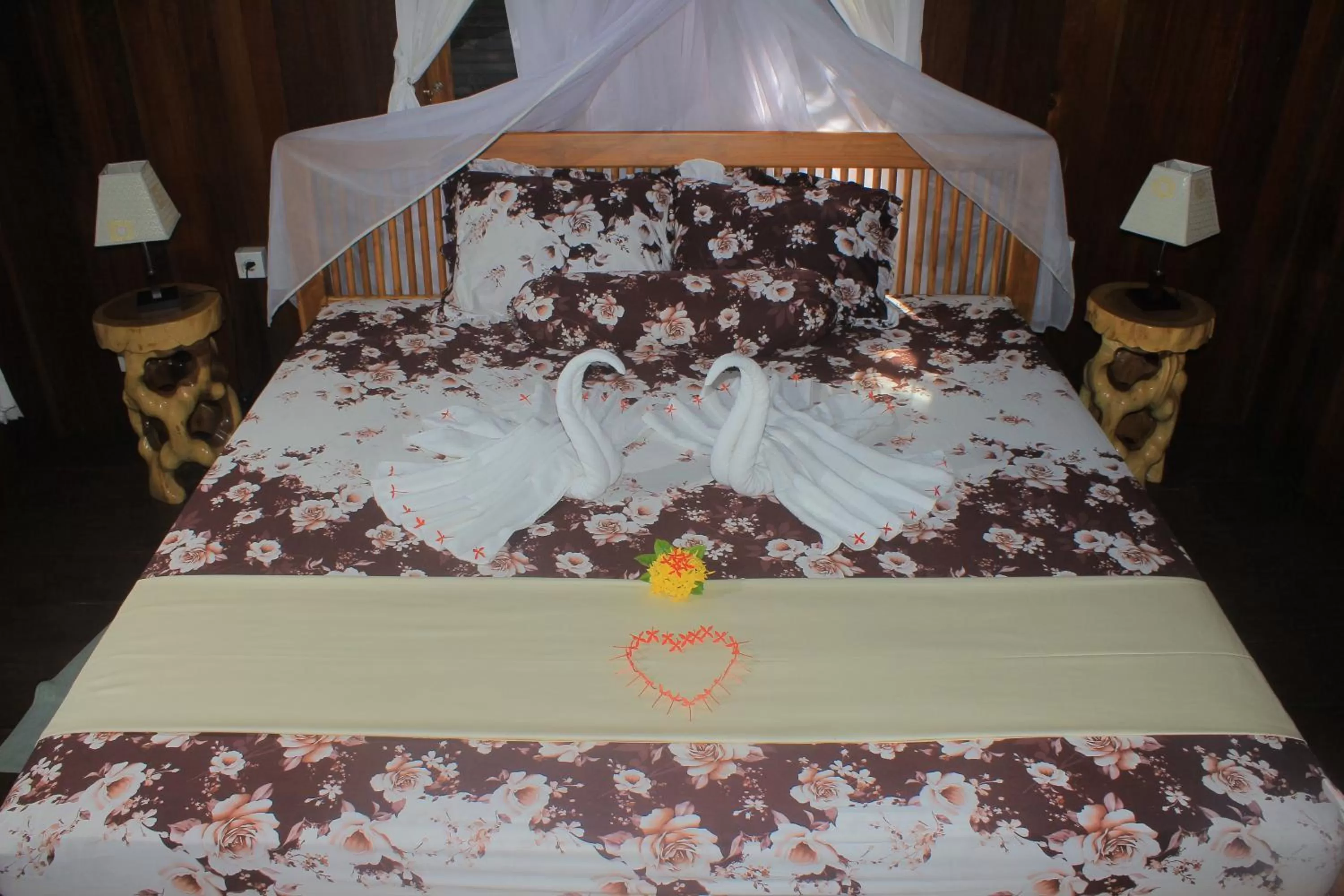 Bed in Bronze Bungalows