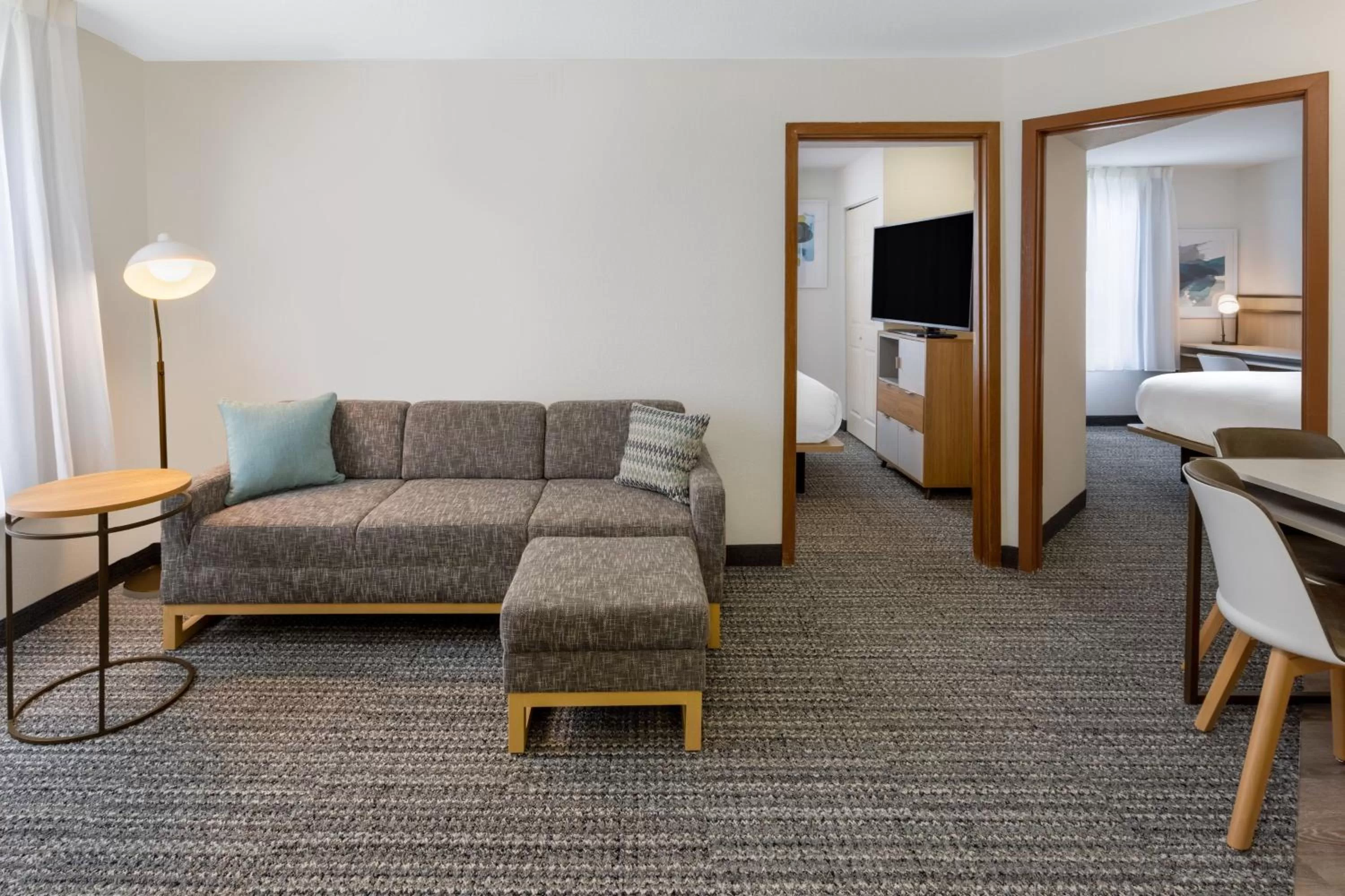 Living room in TownePlace Suites New Orleans Metairie