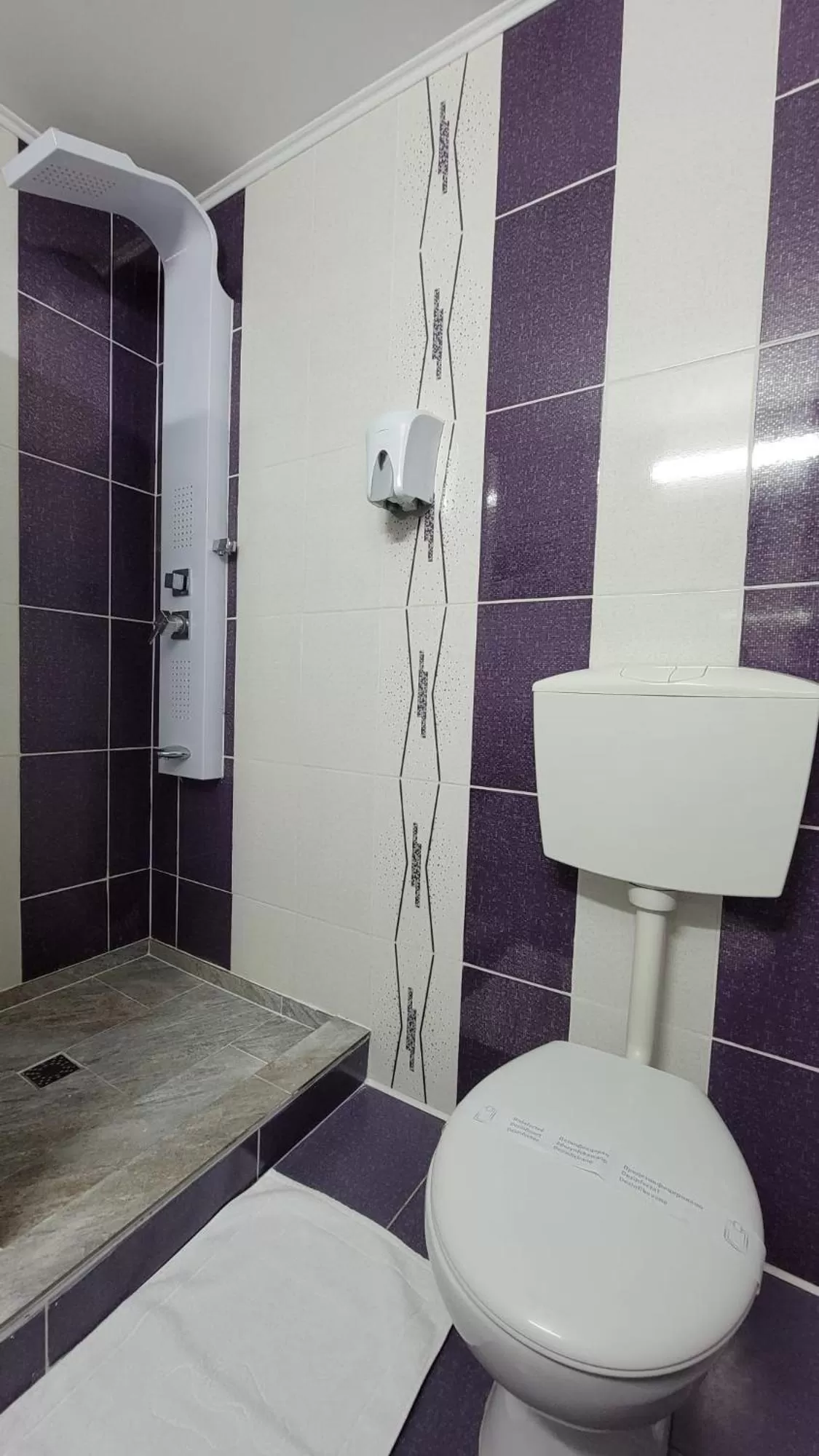 Shower in Hotel IMPERYUM