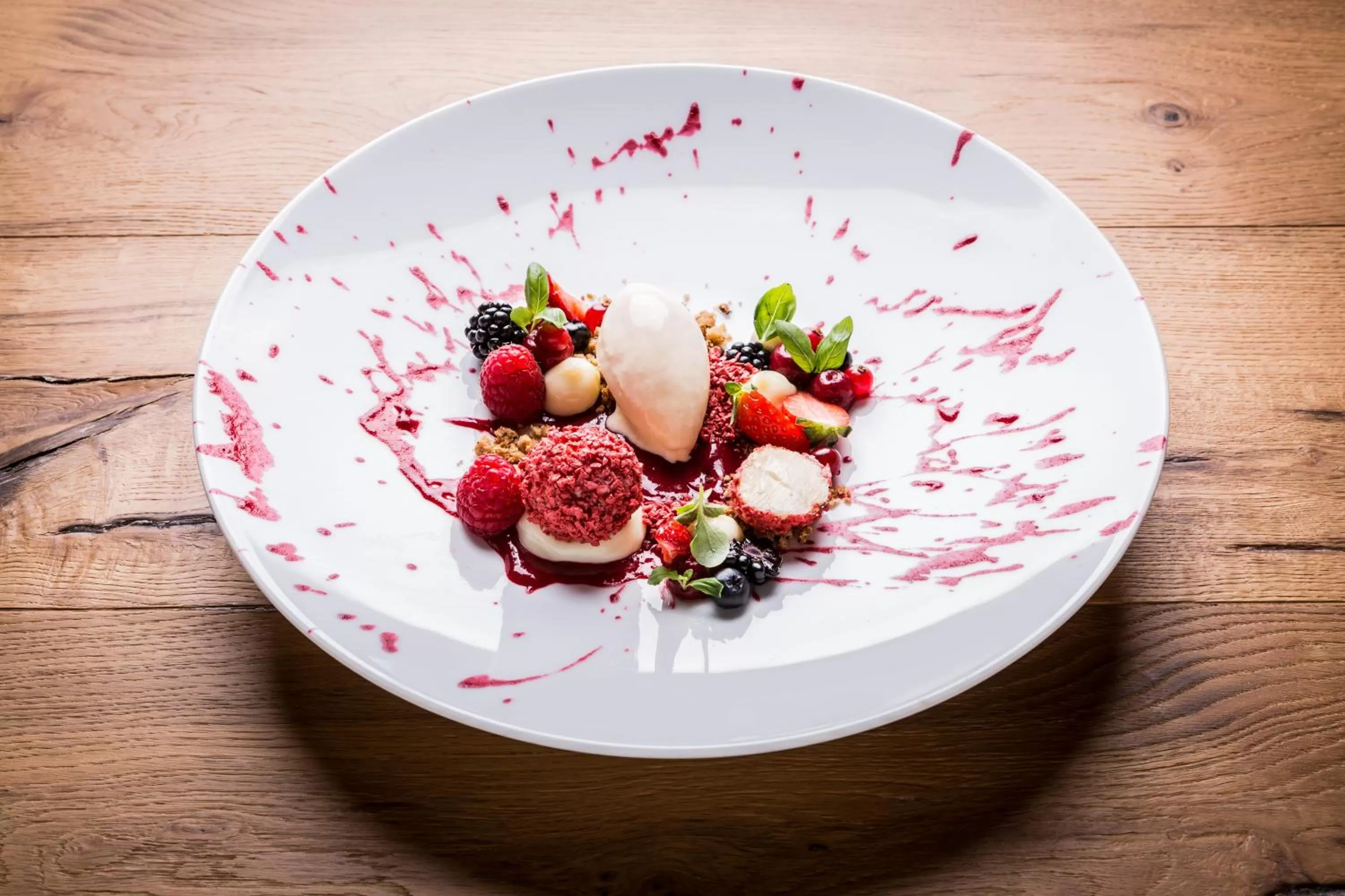 Restaurant/places to eat in Hotel Exquisit