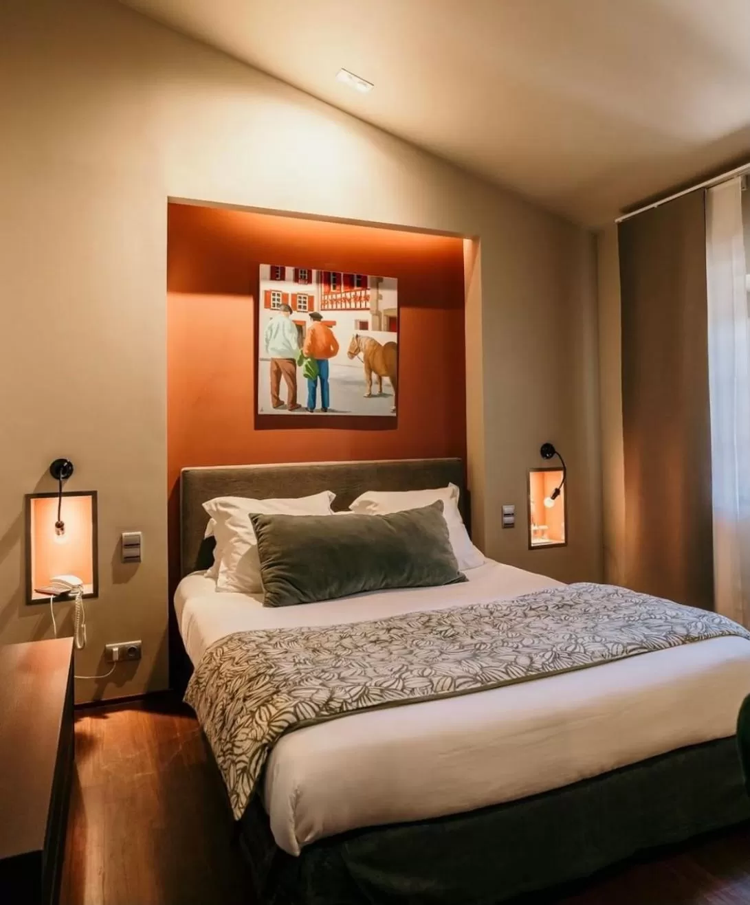 Bed in Hotel du Fronton