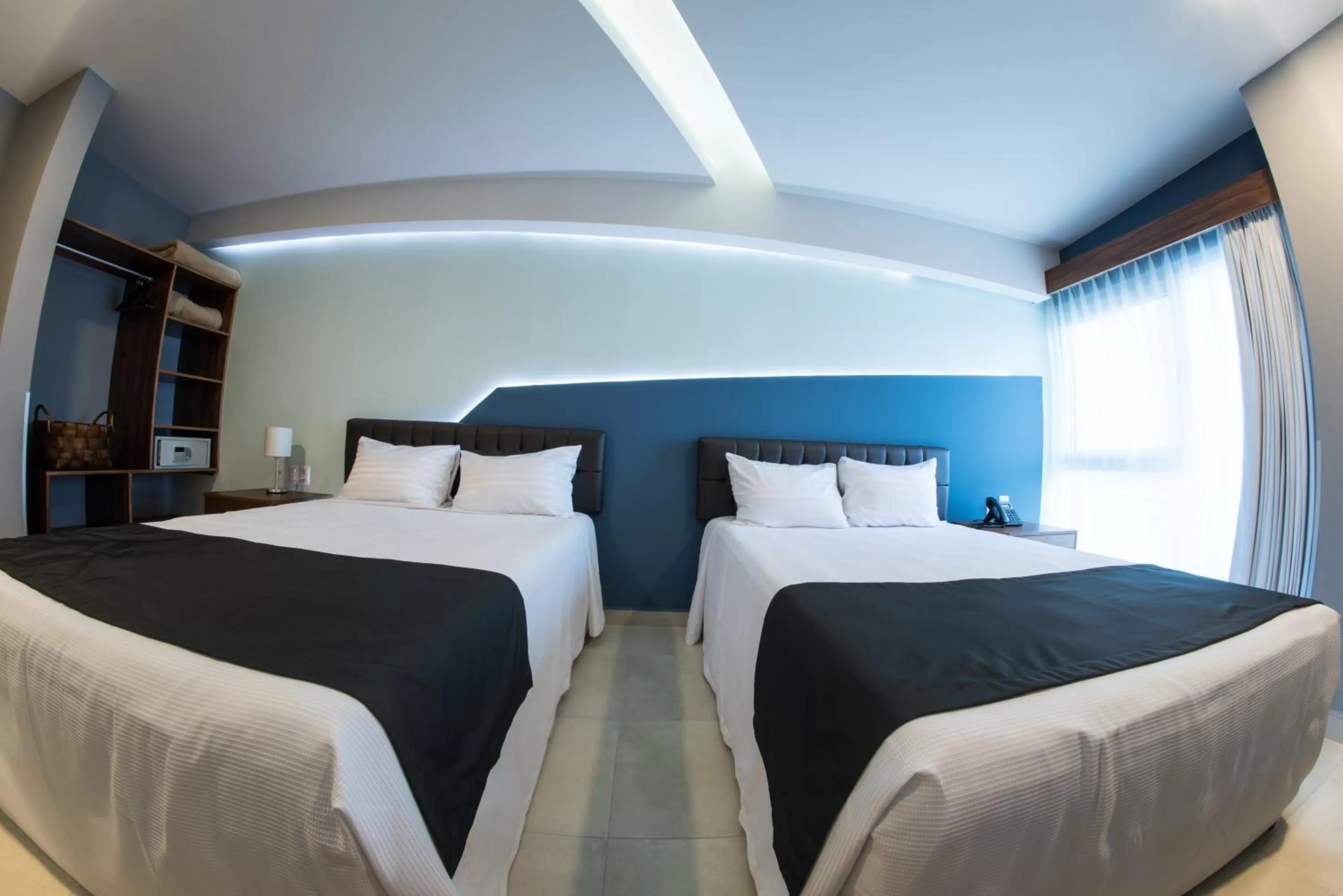 Bedroom, Bed in Hotel Clipperton