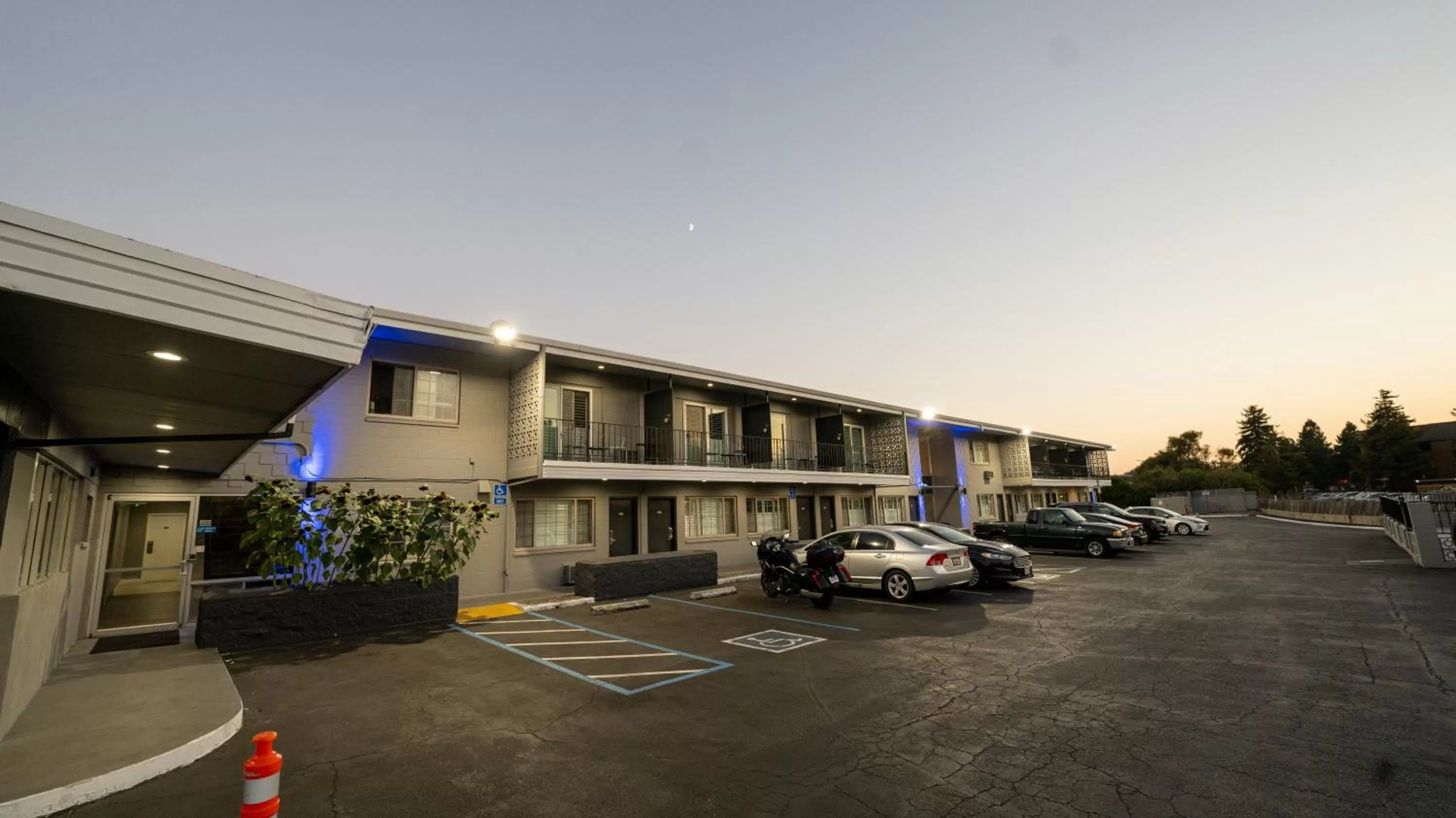 Property building in SeaSide Inn & Suites