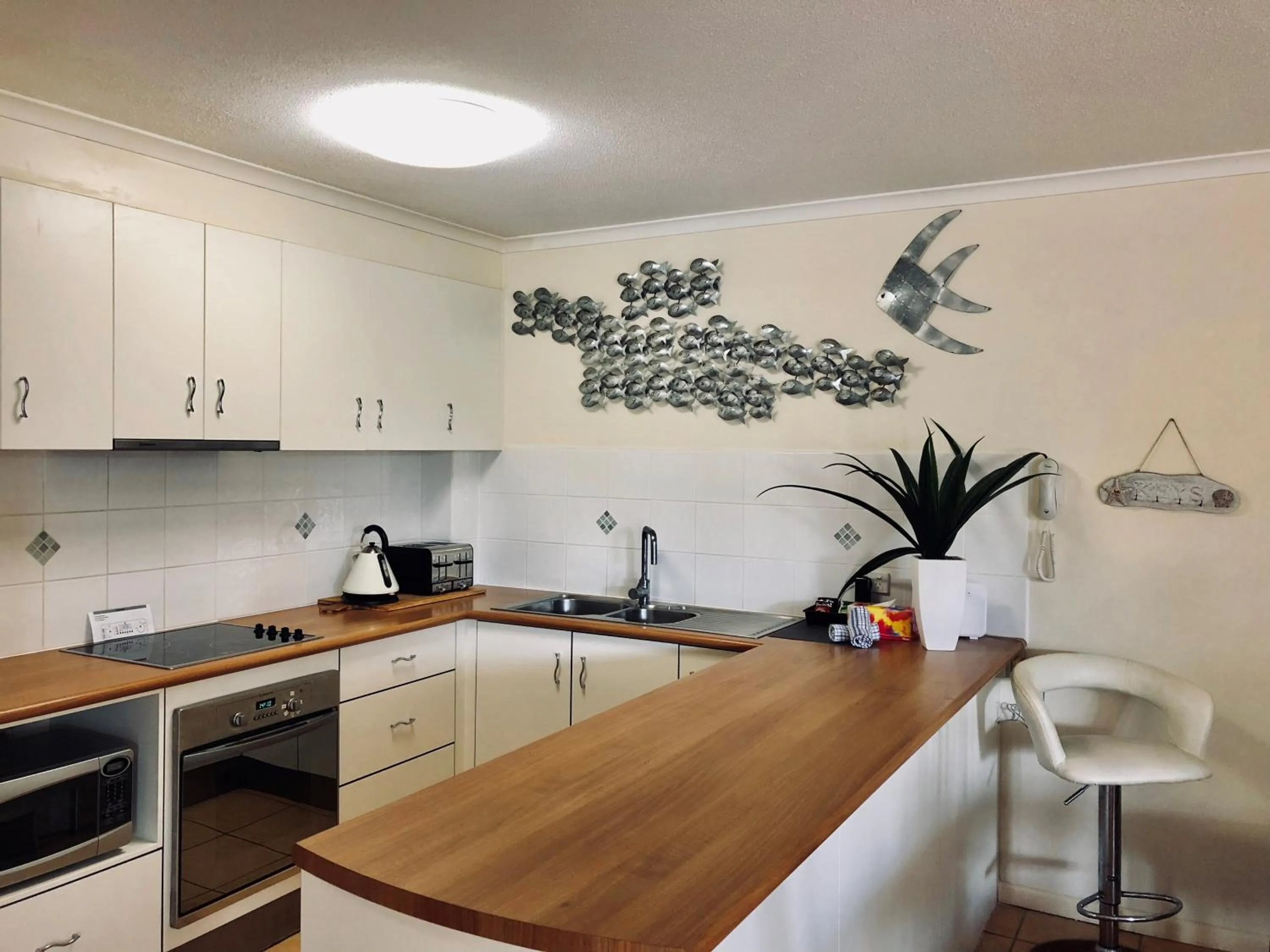 Kitchen or kitchenette in Sanctuary Beach Resort