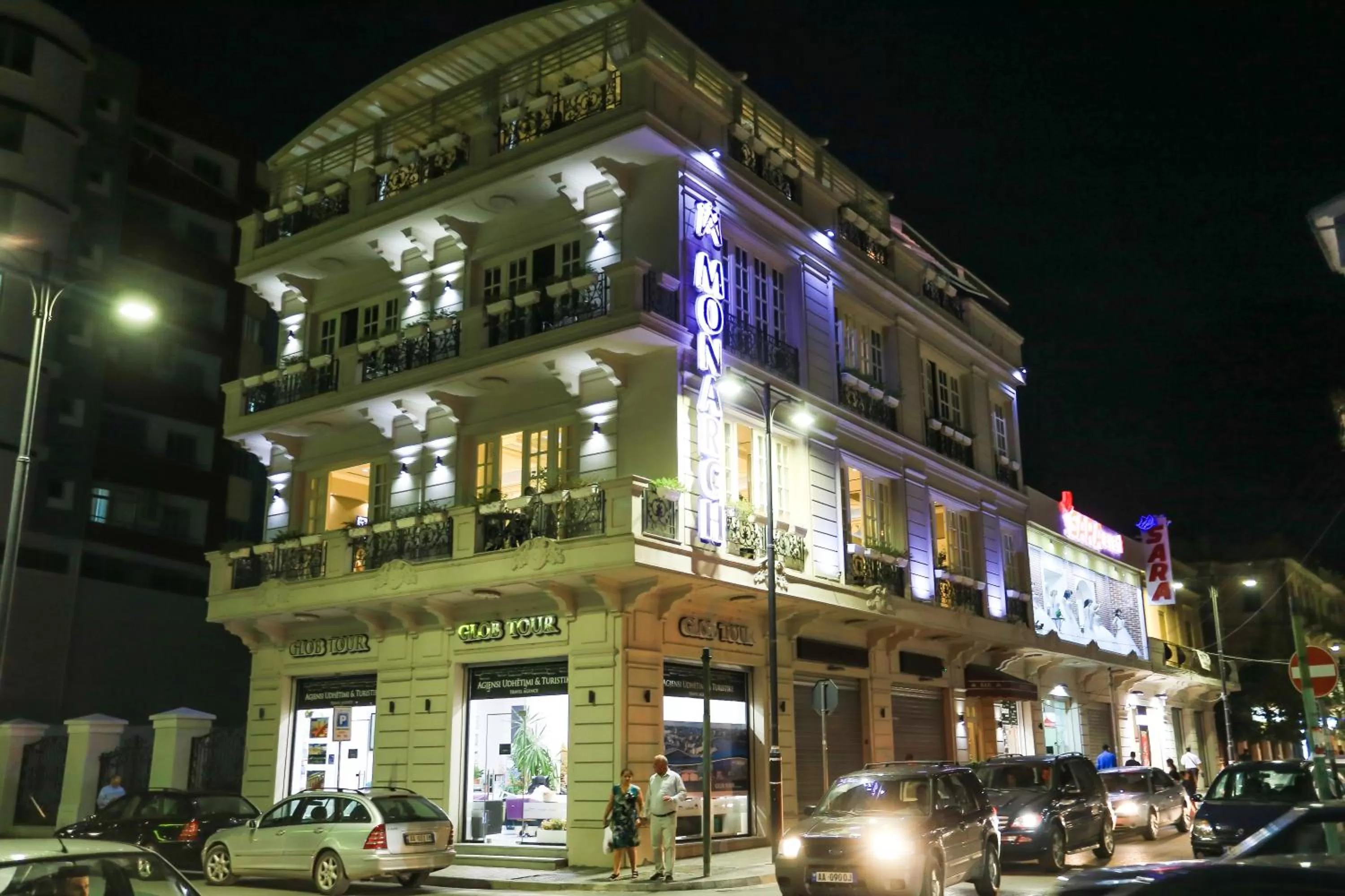 Property building in Hotel Monarch