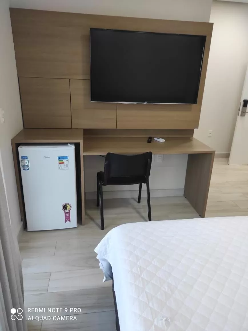 Bedroom, Bed in Hotel Serrano