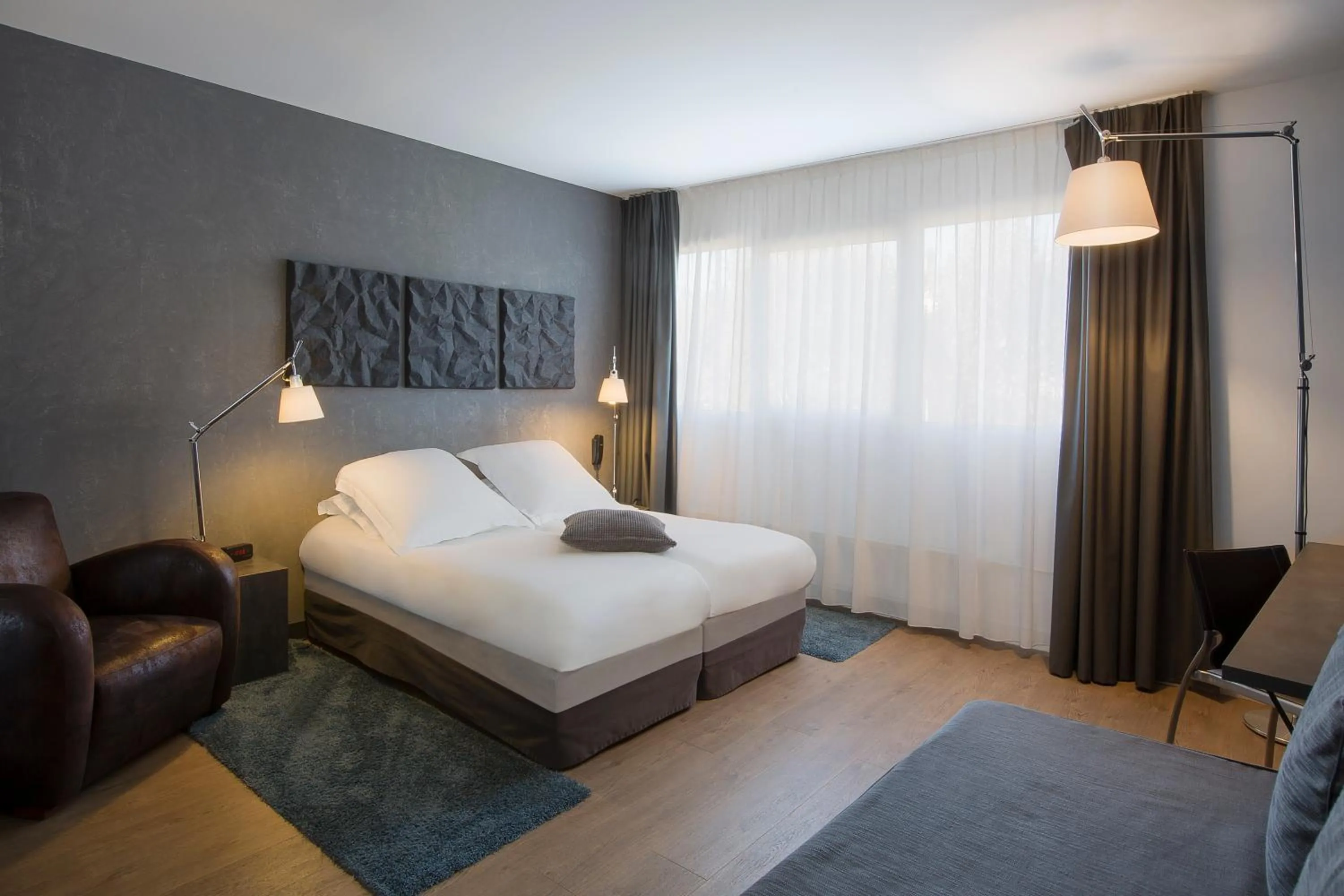 Day, Bed in Hotel Litteraire Alexandre Vialatte, BW Signature Collection