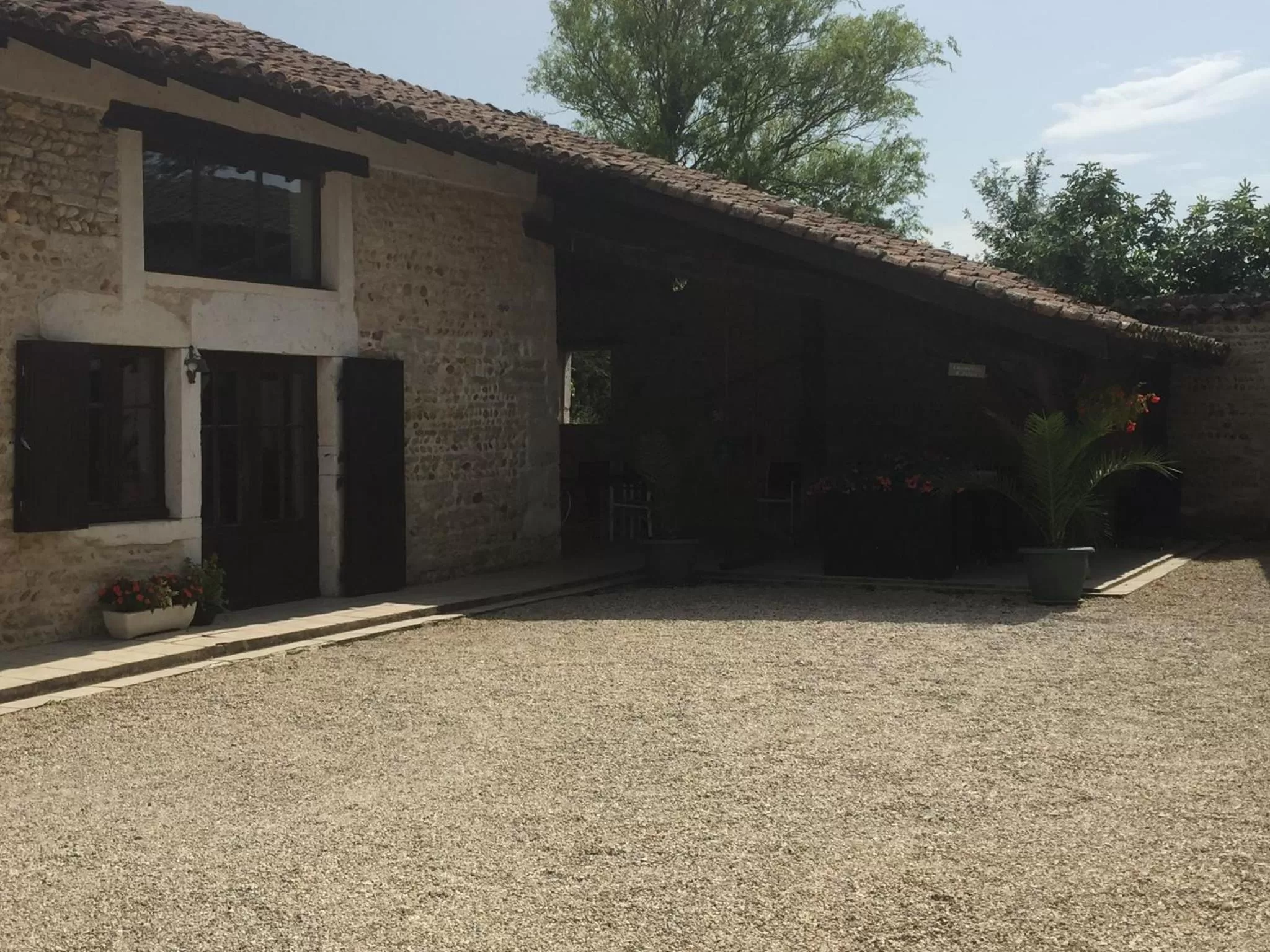Property Building in Le Moulin de Champagne