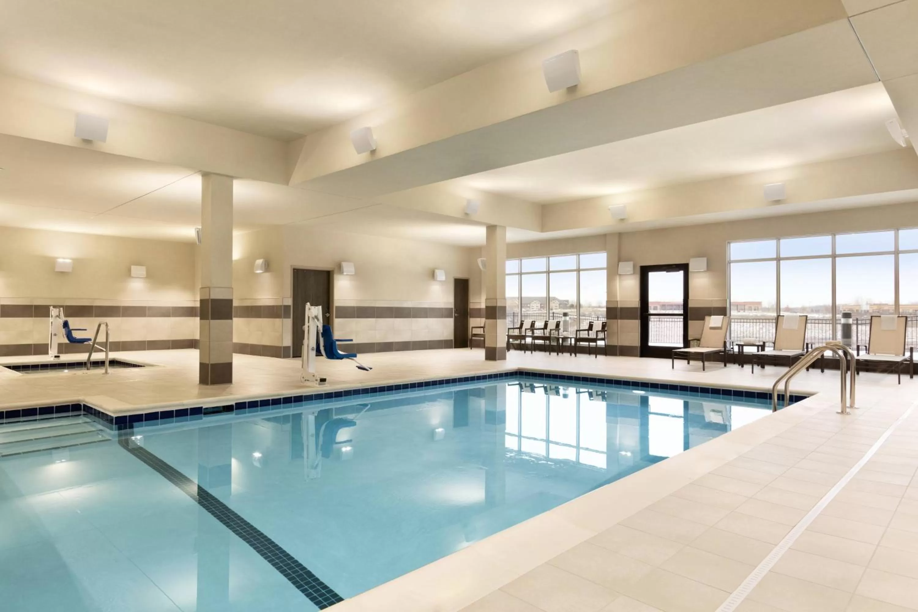 Swimming pool in Courtyard by Marriott St Paul Woodbury