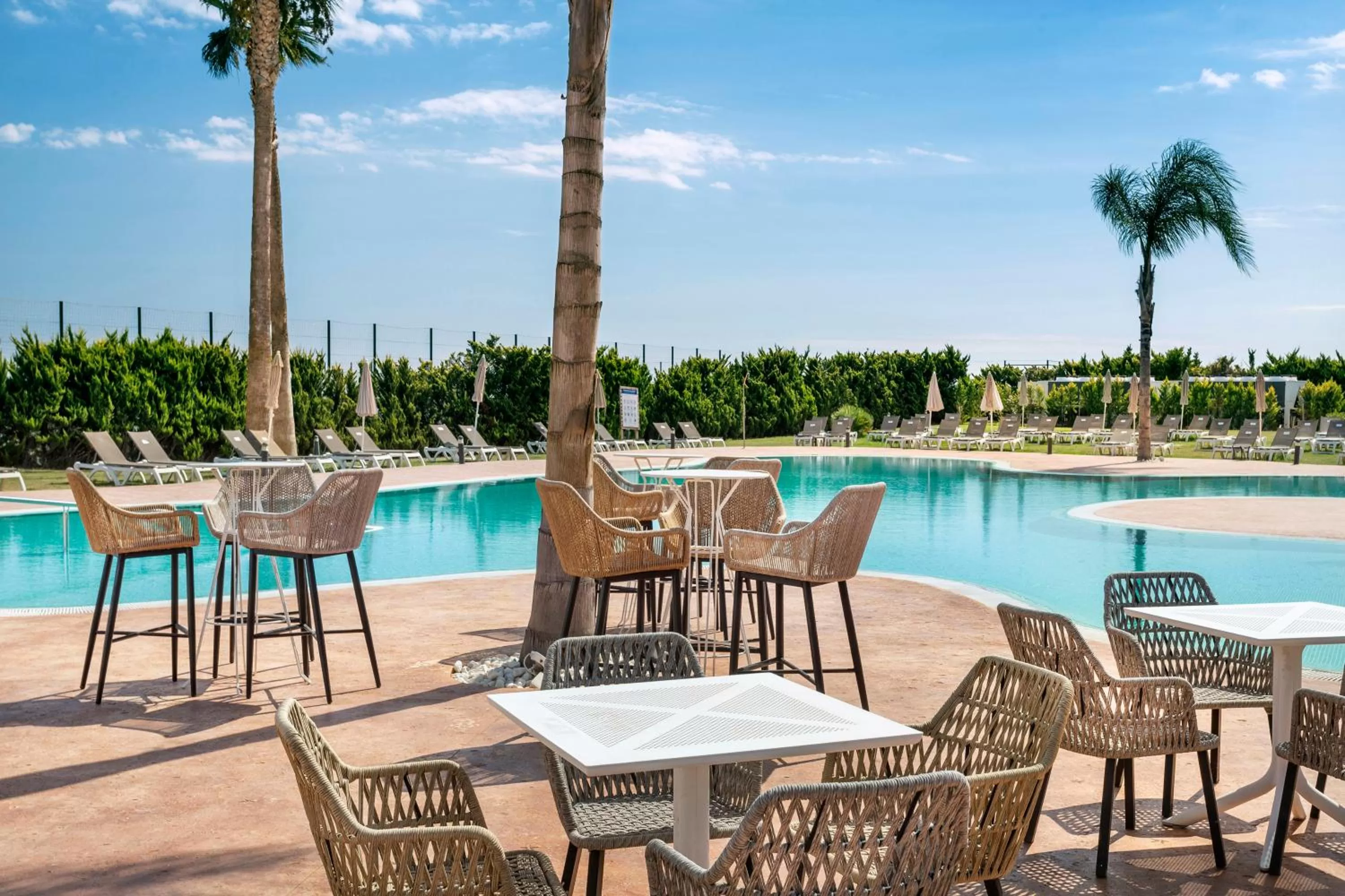 Restaurant/places to eat in Melia Villaitana