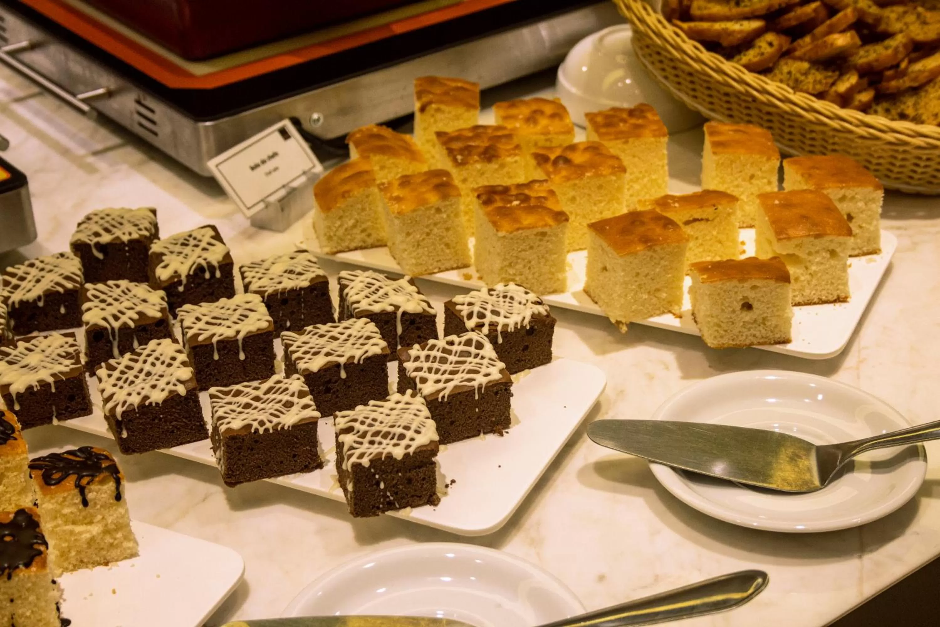 Restaurant/places to eat in Lets Idea Brasília Hotel